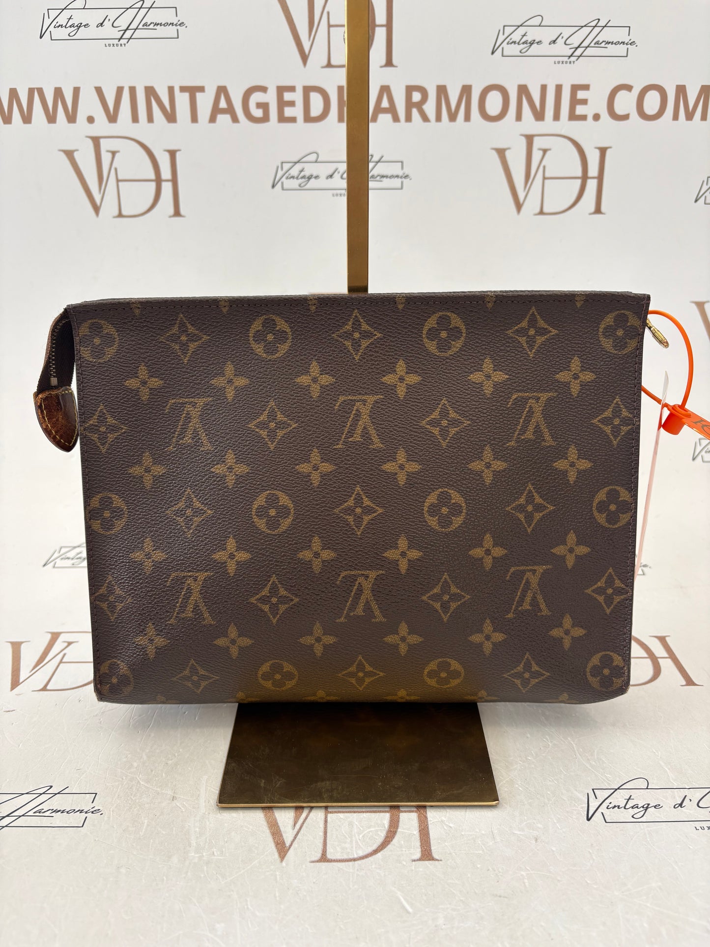 017704 - Louis Vuitton Pochette Toilette 26