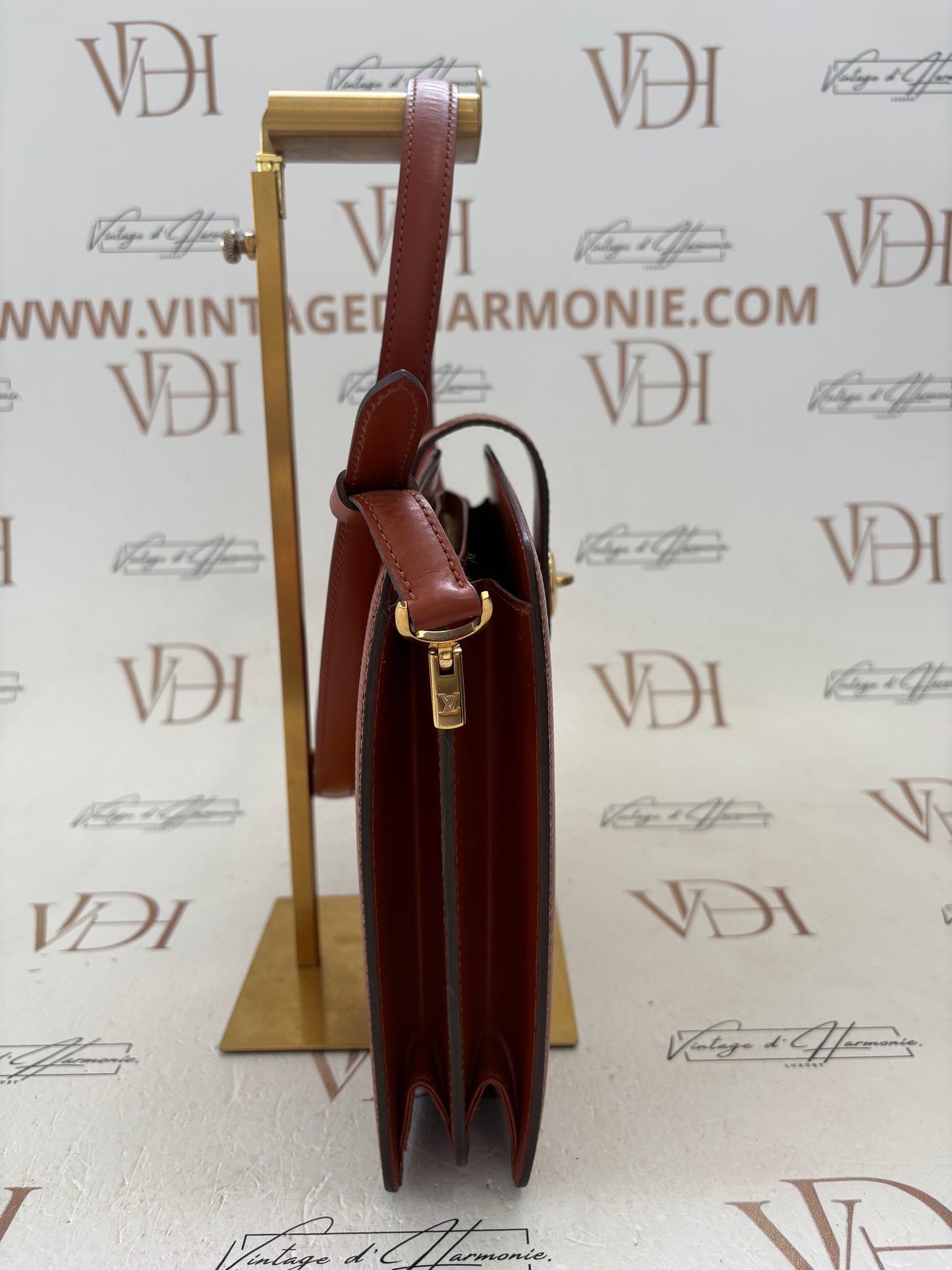 016977 - Louis Vuitton Epi Capuchin