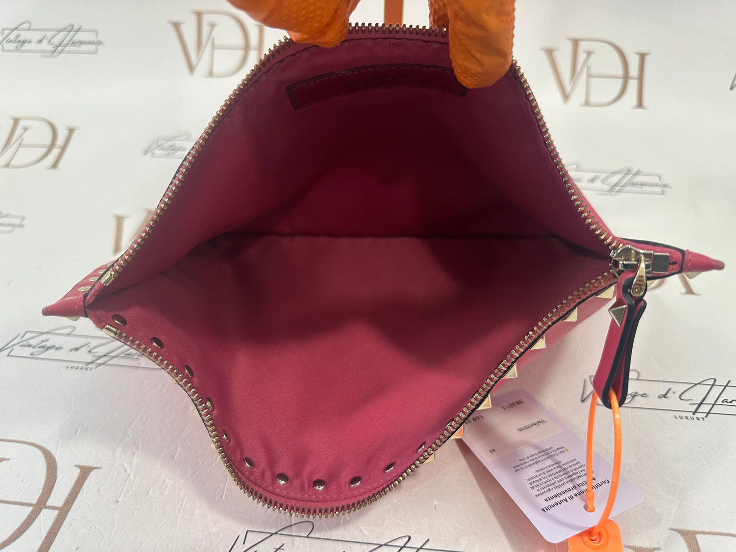 383011 - Valentino Pochette