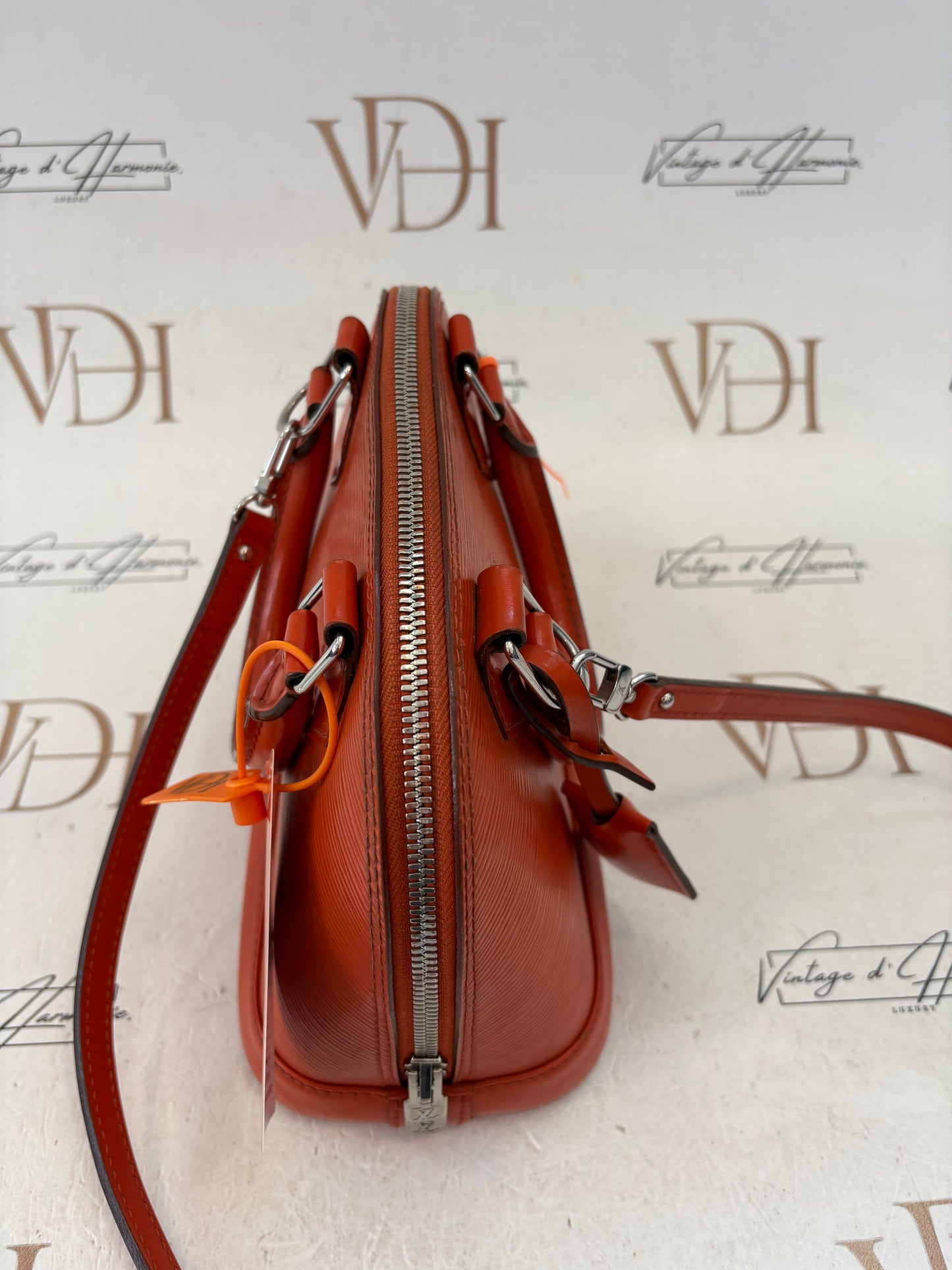 016969 - Louis Vuitton Alma BB