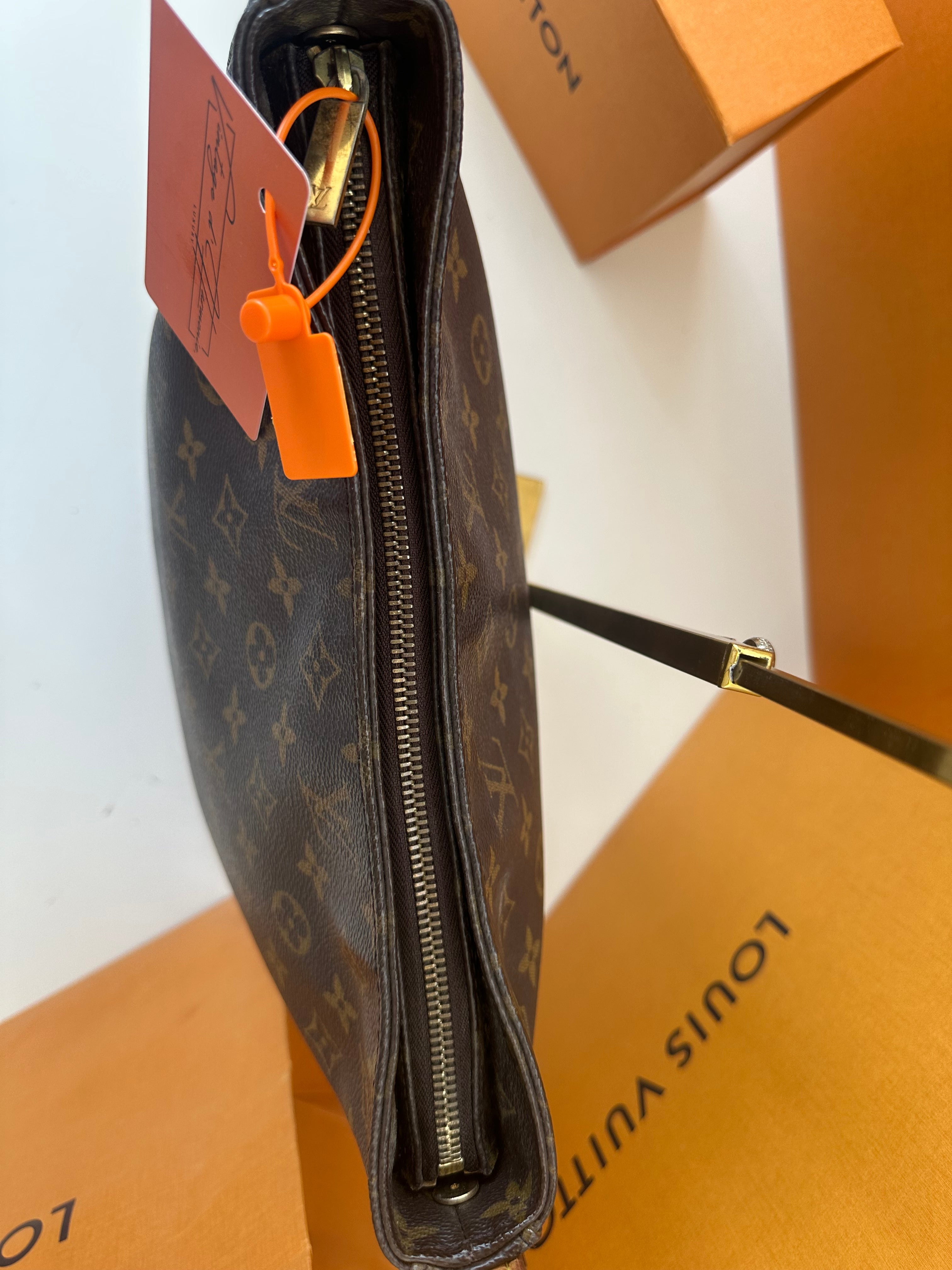 Louis Vuitton Looping GM