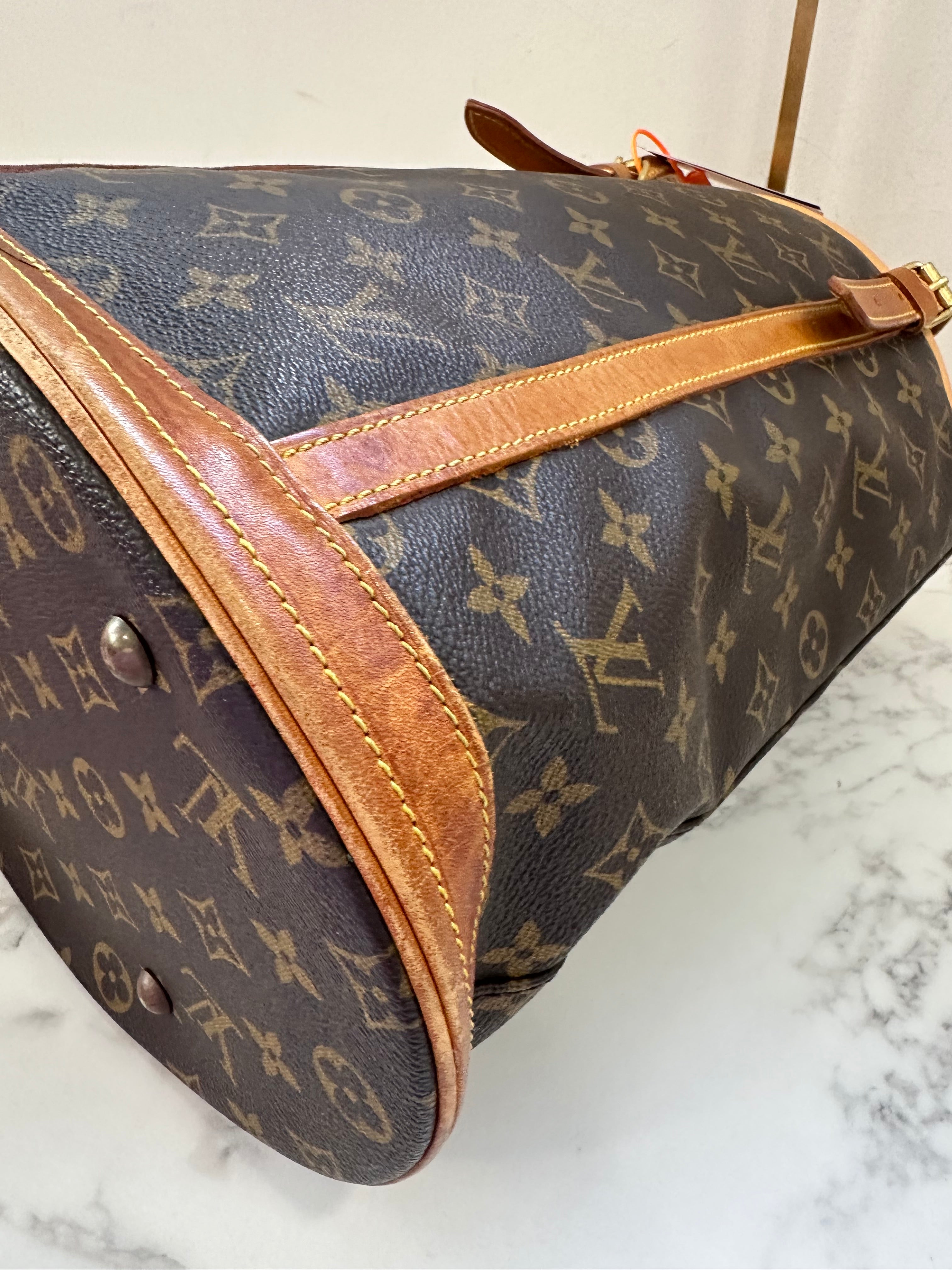 Louis Vuitton Bucket GM