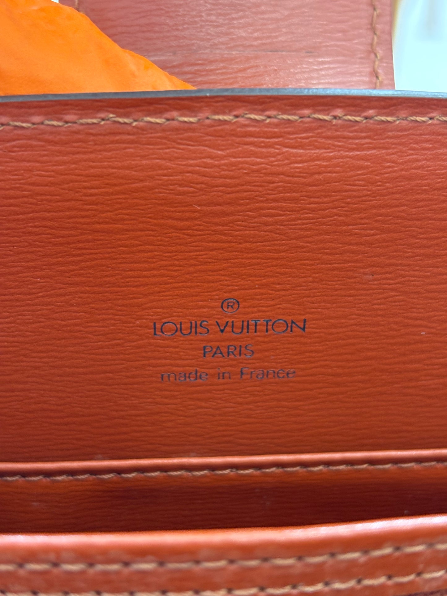 016977 - Louis Vuitton Epi Capuchin