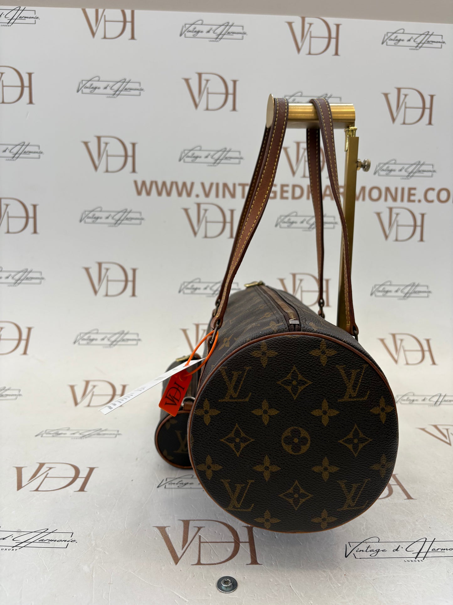 018693 - Louis Vuitton Papillon