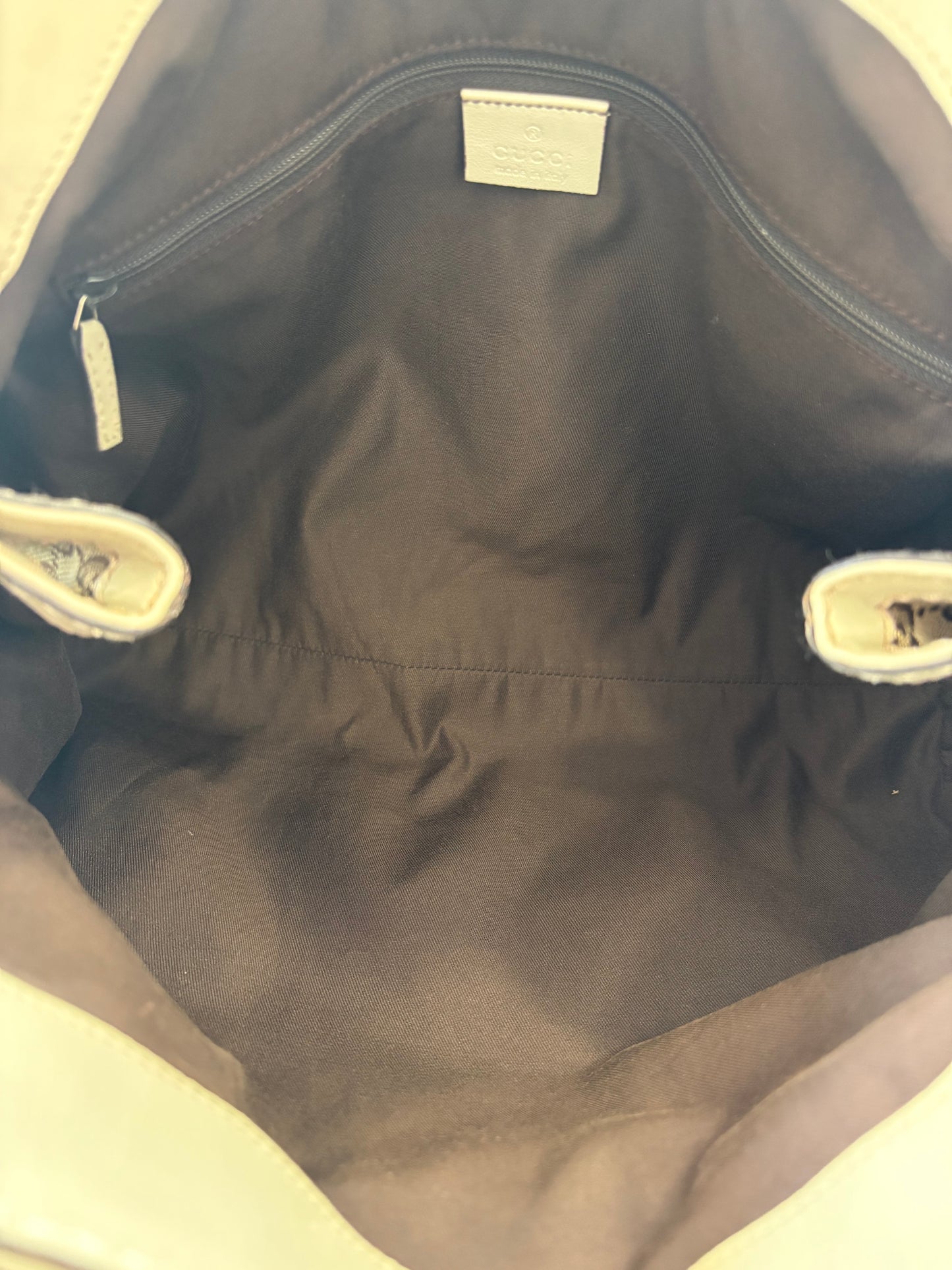 018977 - Gucci Beige Canvas GG