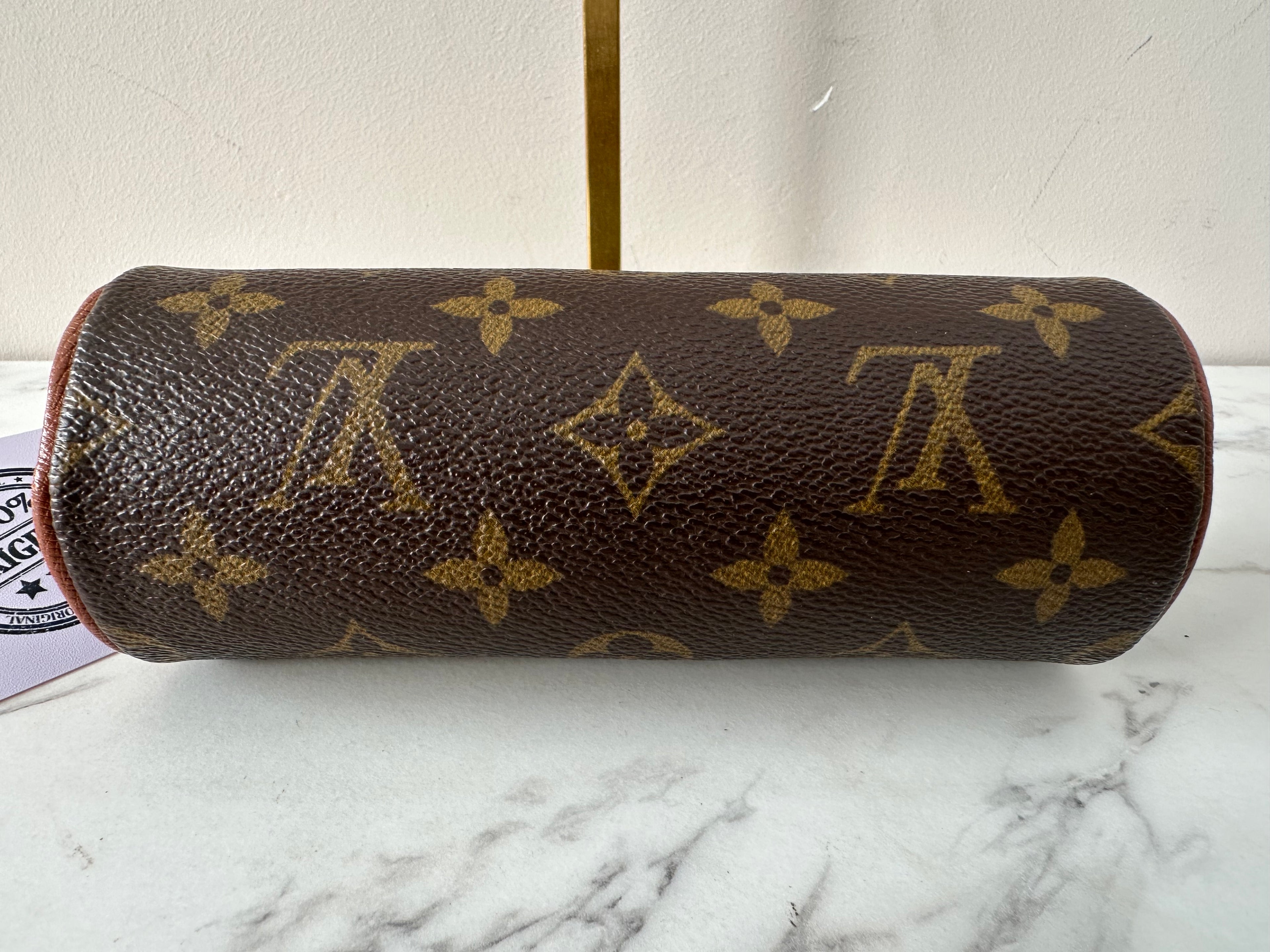Louis Vuitton Papillon Pouch