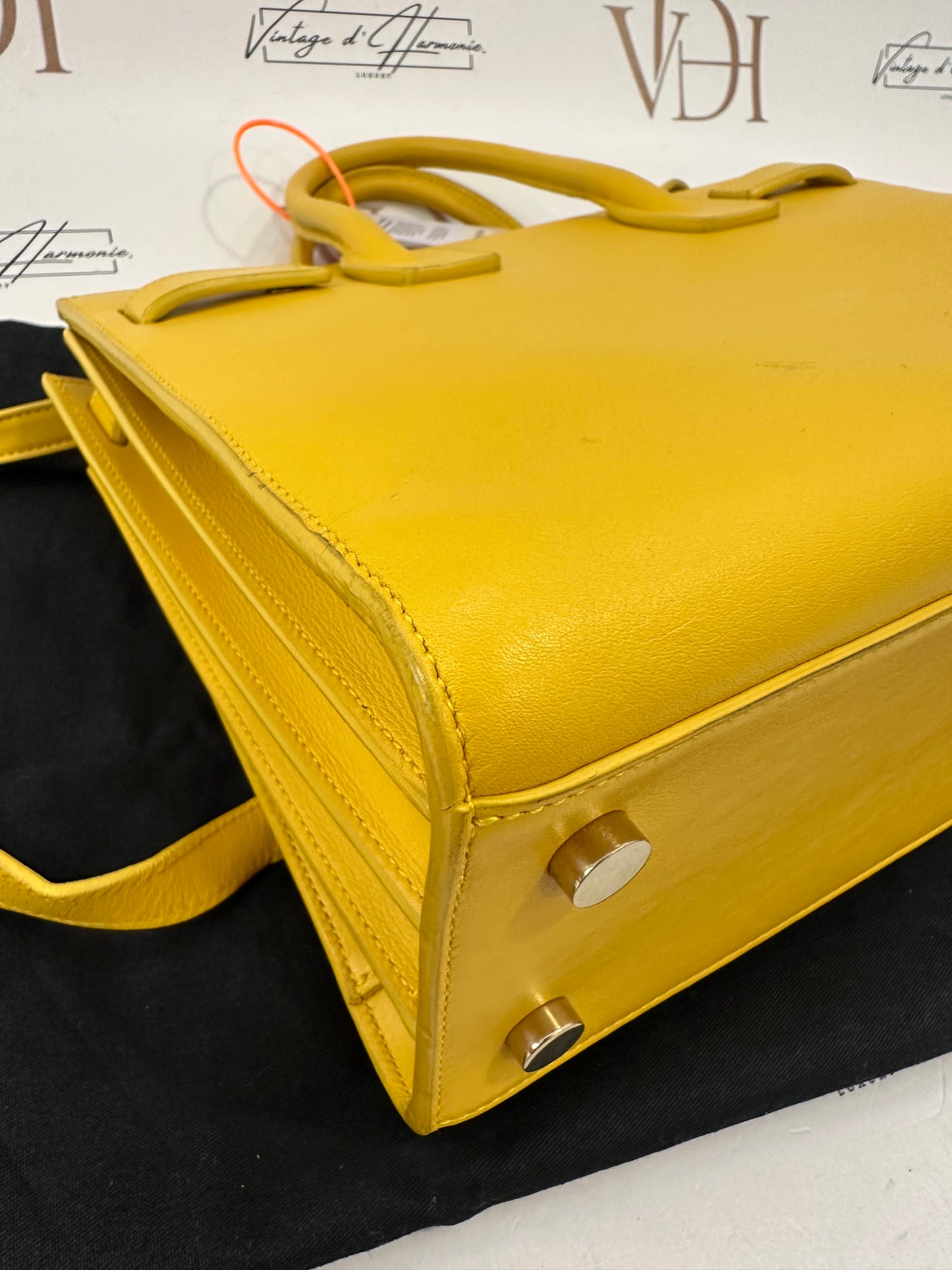 382221 - Saint Laurent Sac De Jour Baby Yellow