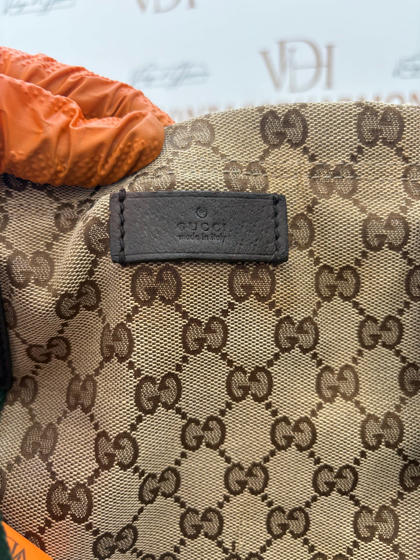 384241 - Gucci Diaper