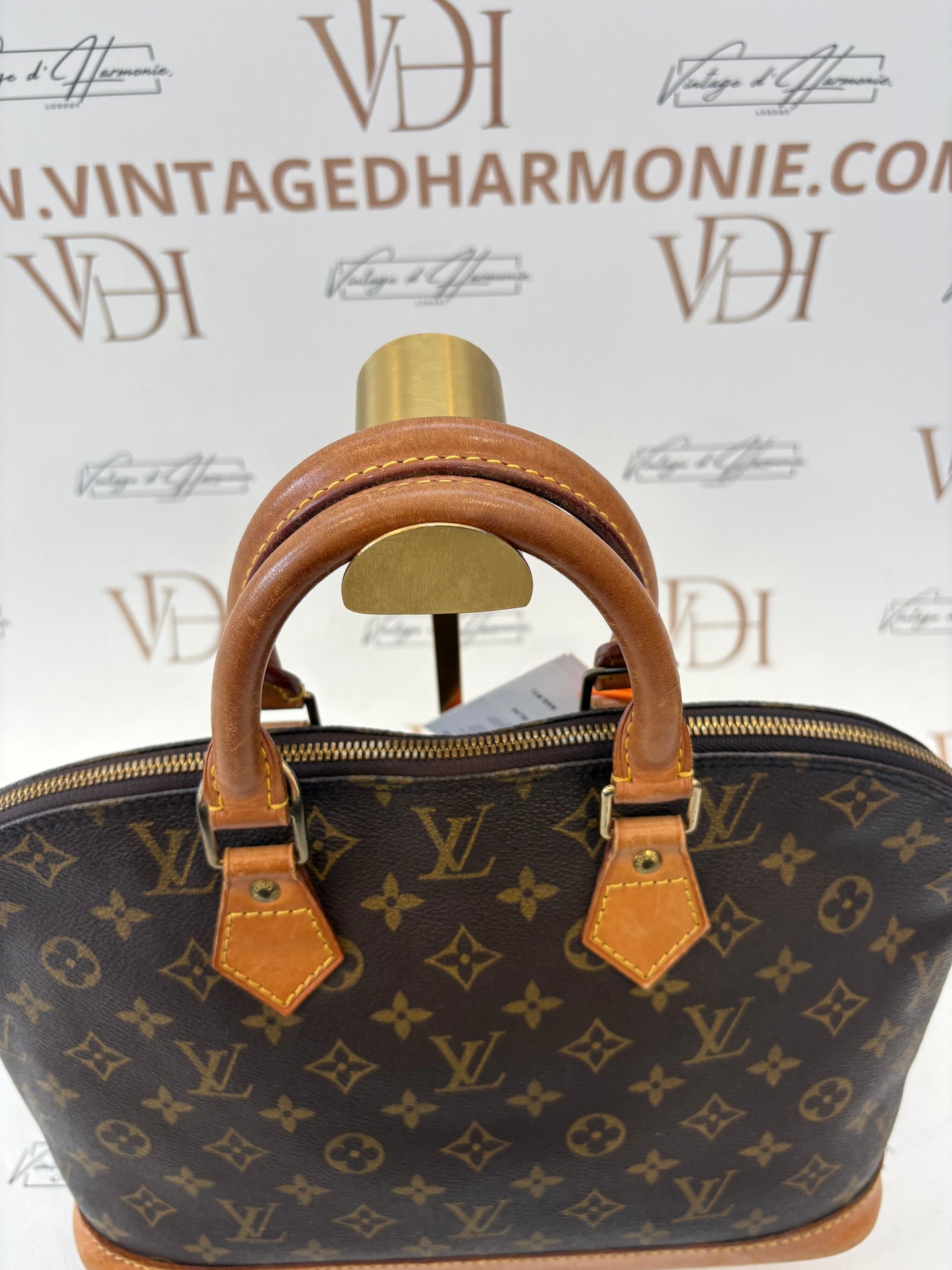 018823 - Louis Vuitton Alma