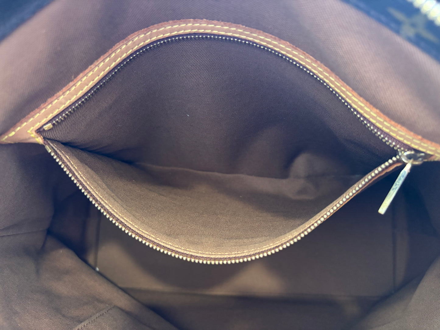 018837 - Louis Vuitton Cabas Mezzo