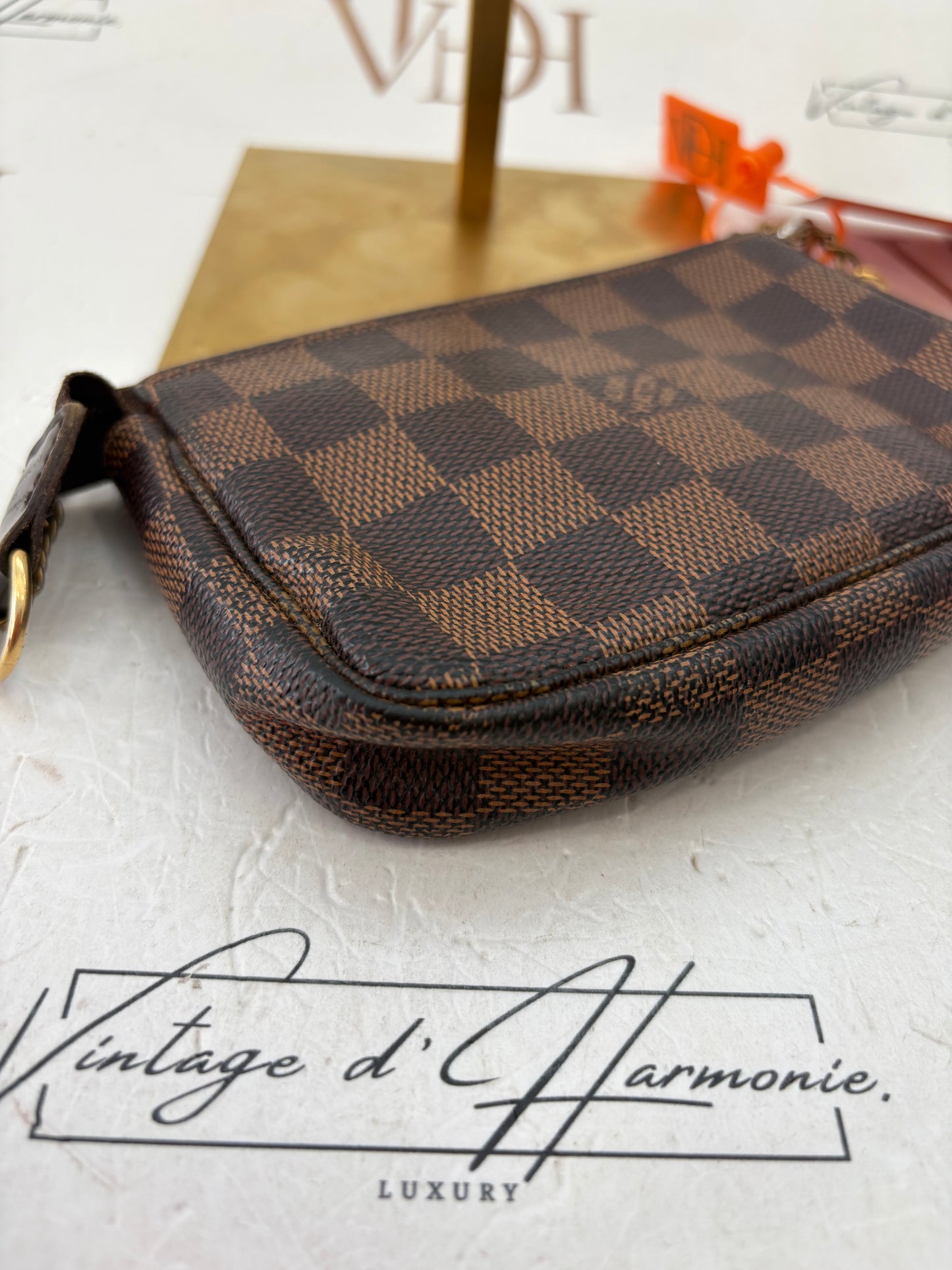 018752 - Louis Vuitton Mini Pochette Accessoires