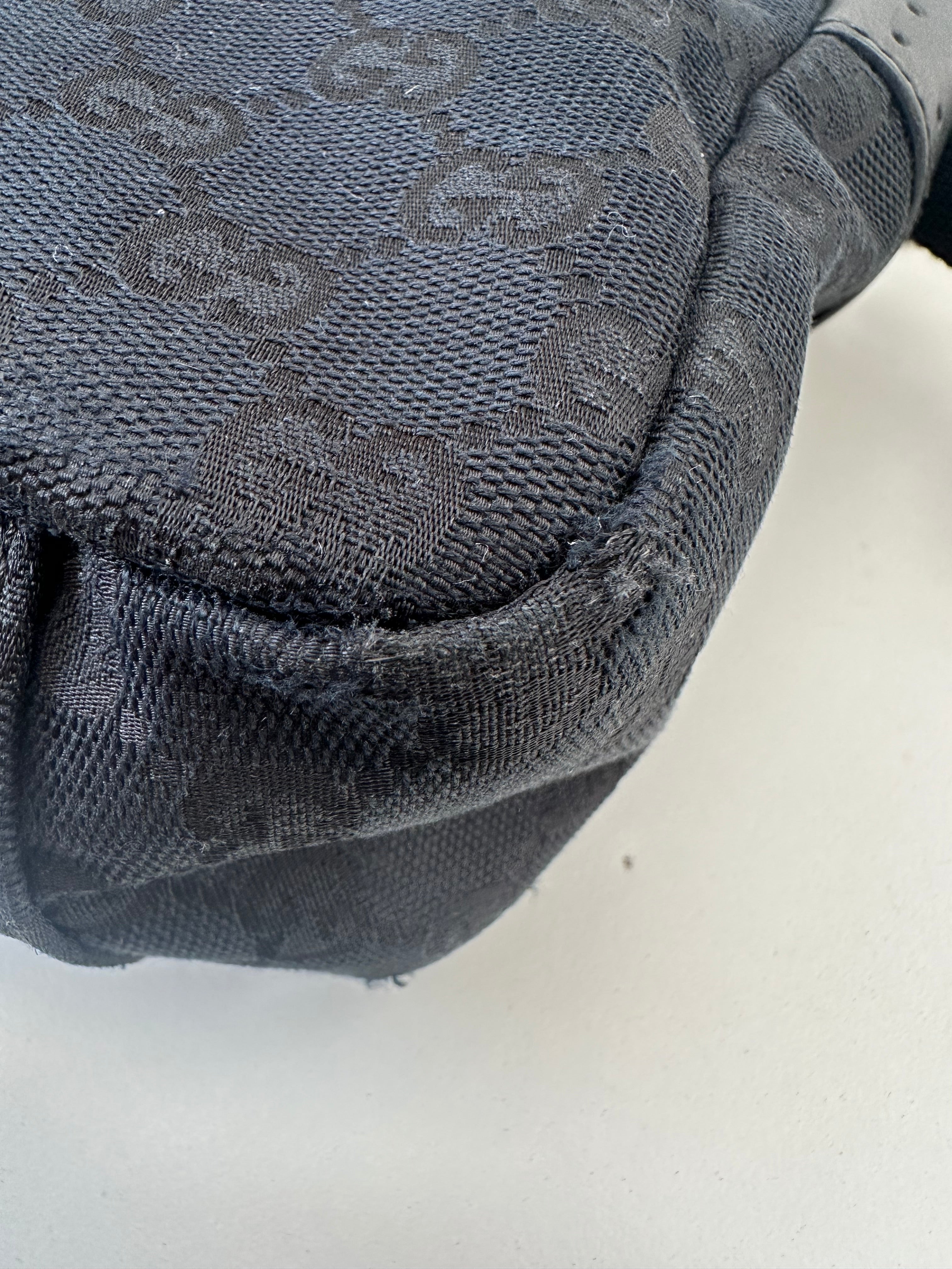 Gucci Messenger Black