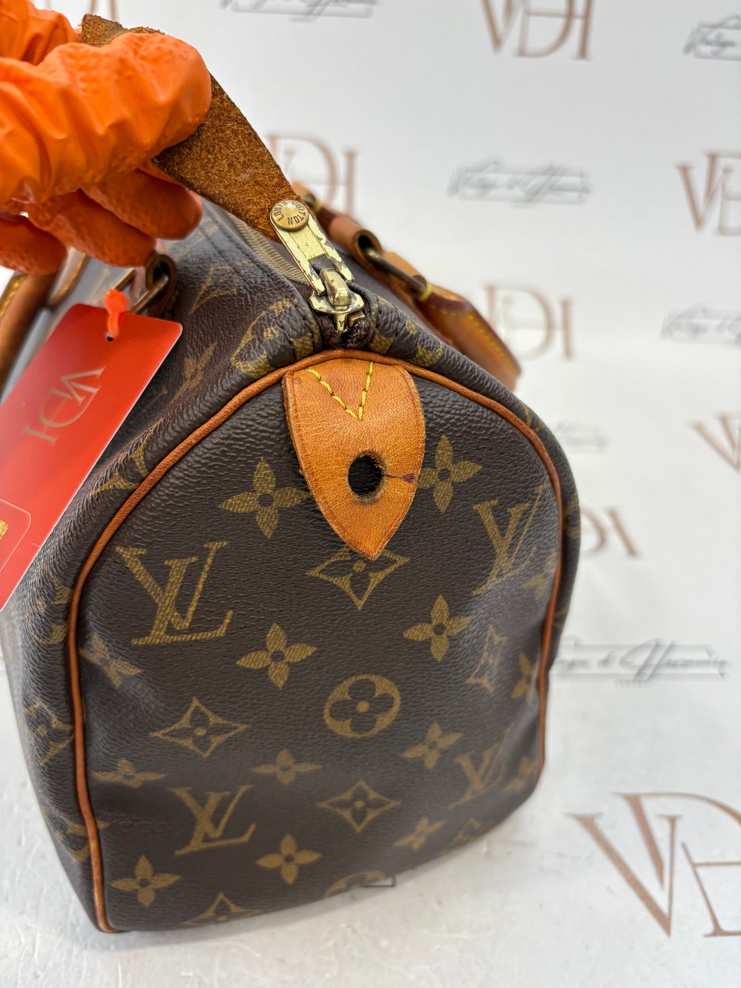 018245 - Louis Vuitton Speedy 25