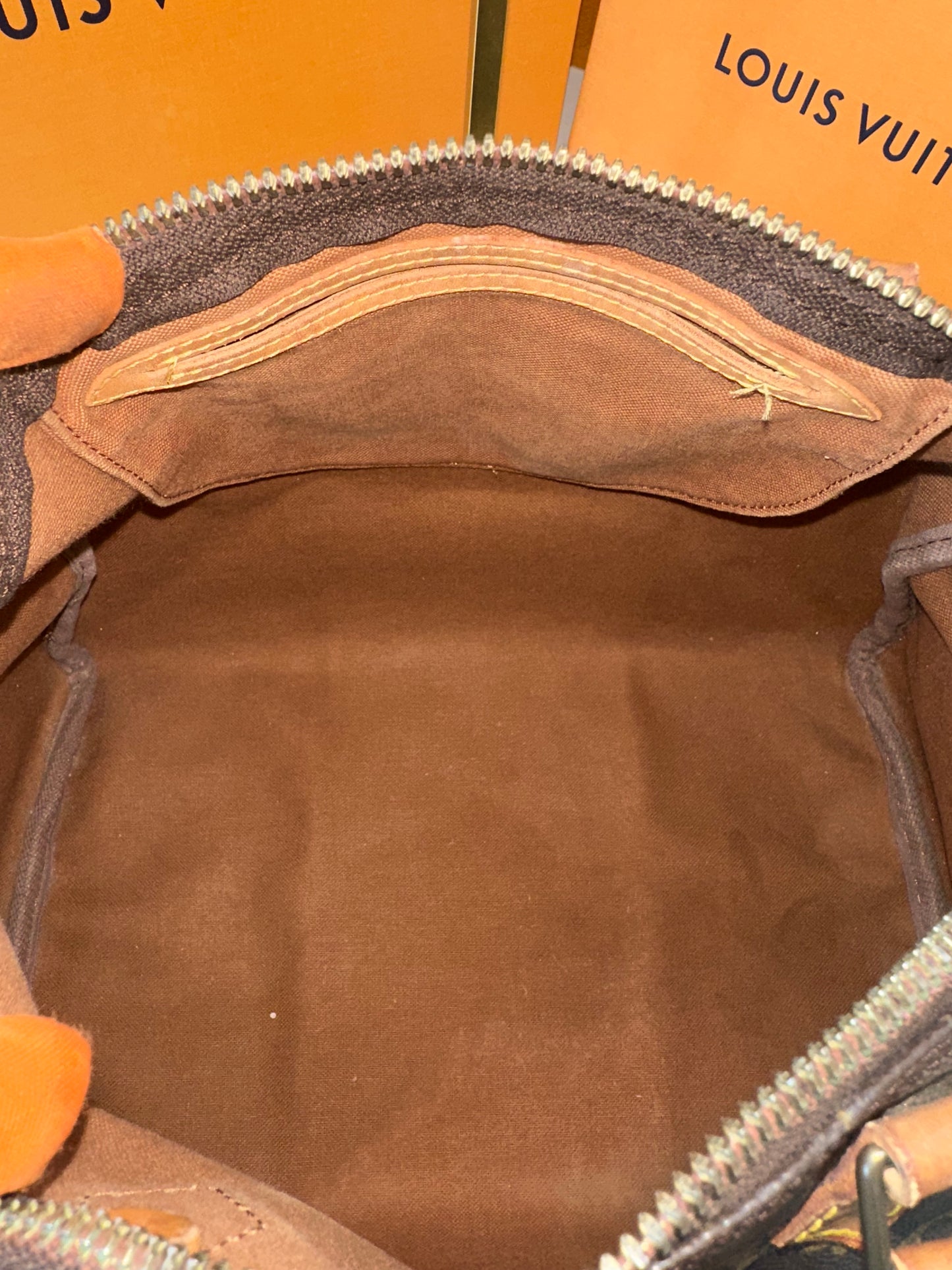 Louis Vuitton Speedy 30