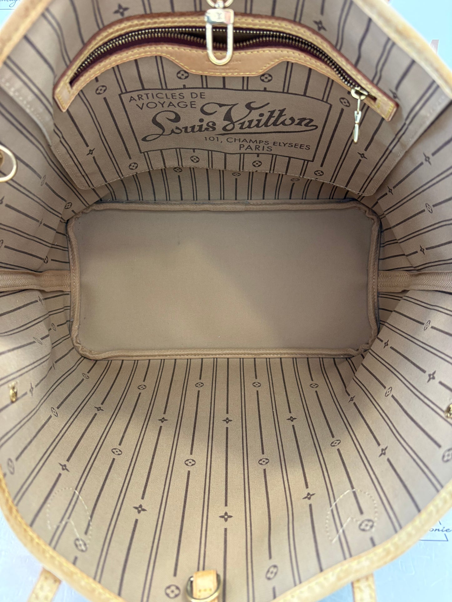 018849 - Louis Vuitton Neverfull MM