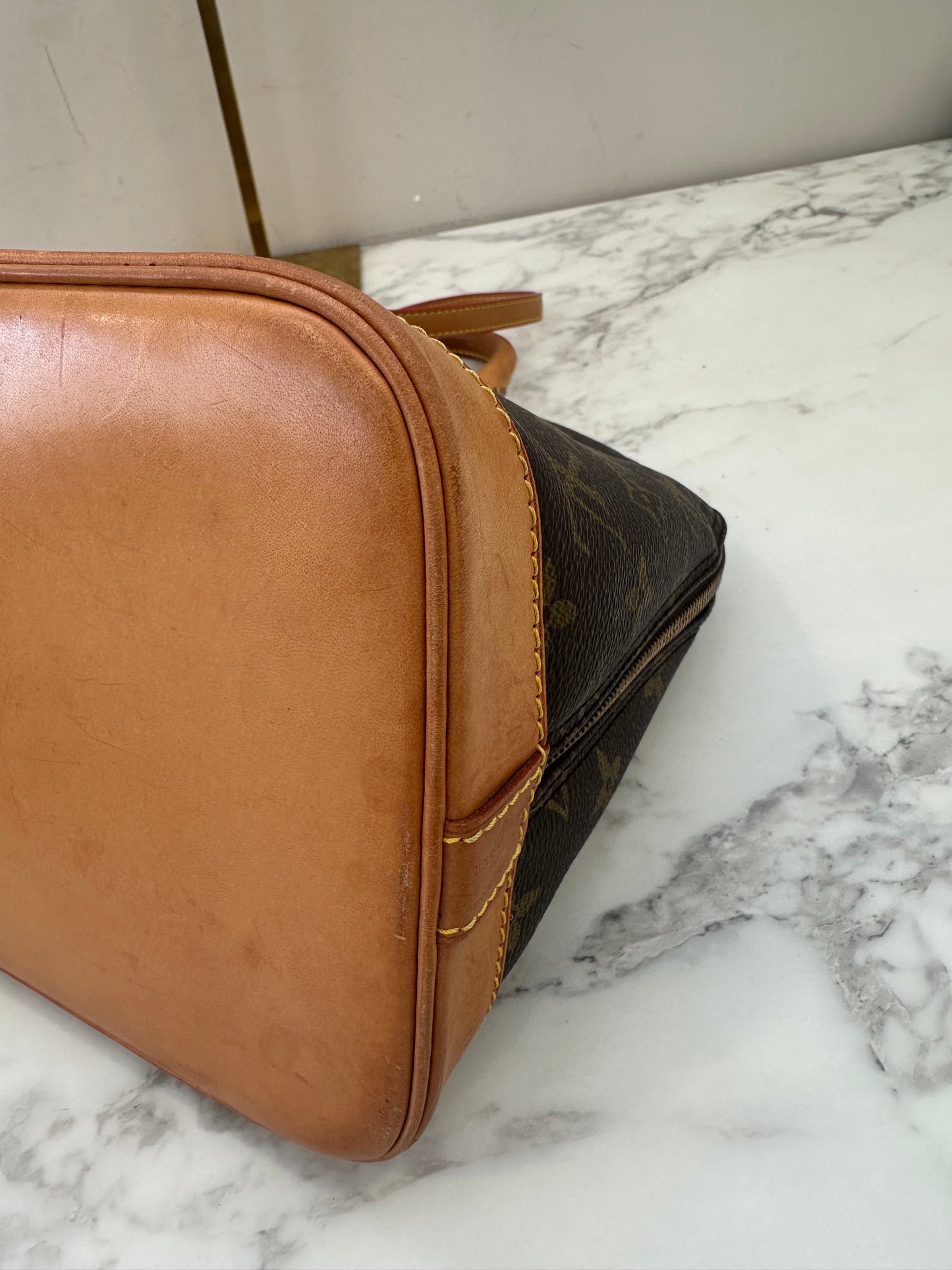 Louis Vuitton Alma