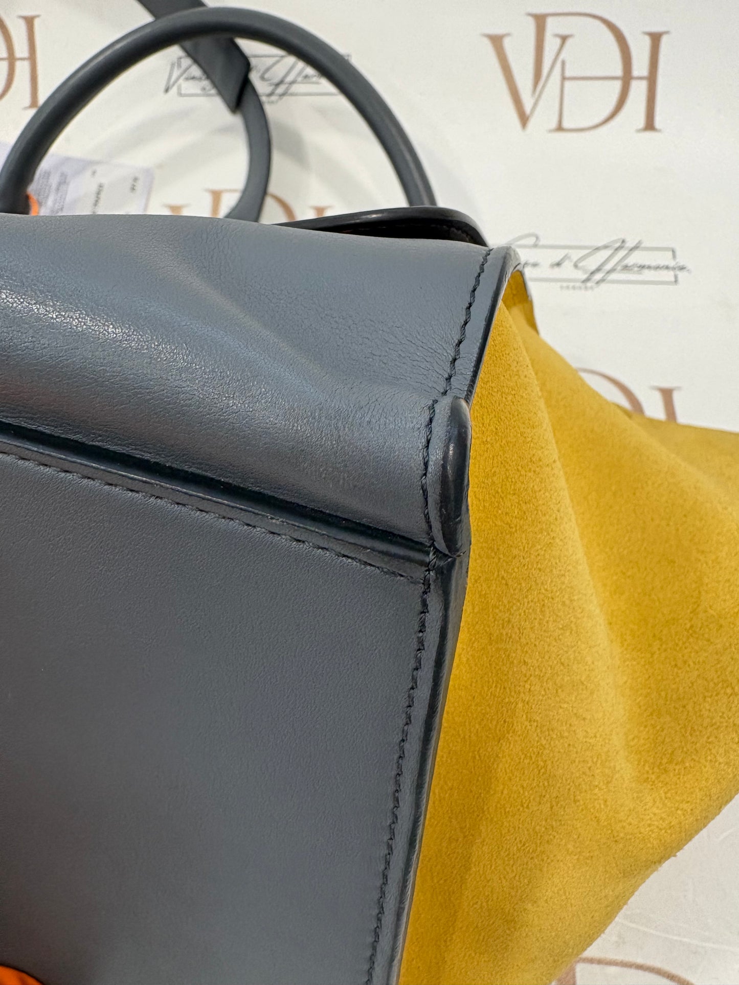 382910 - Céline Trapeze