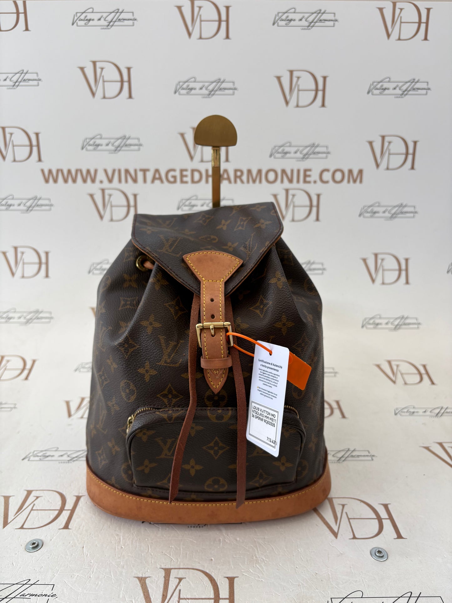 018236 - Louis Vuitton Montsouris