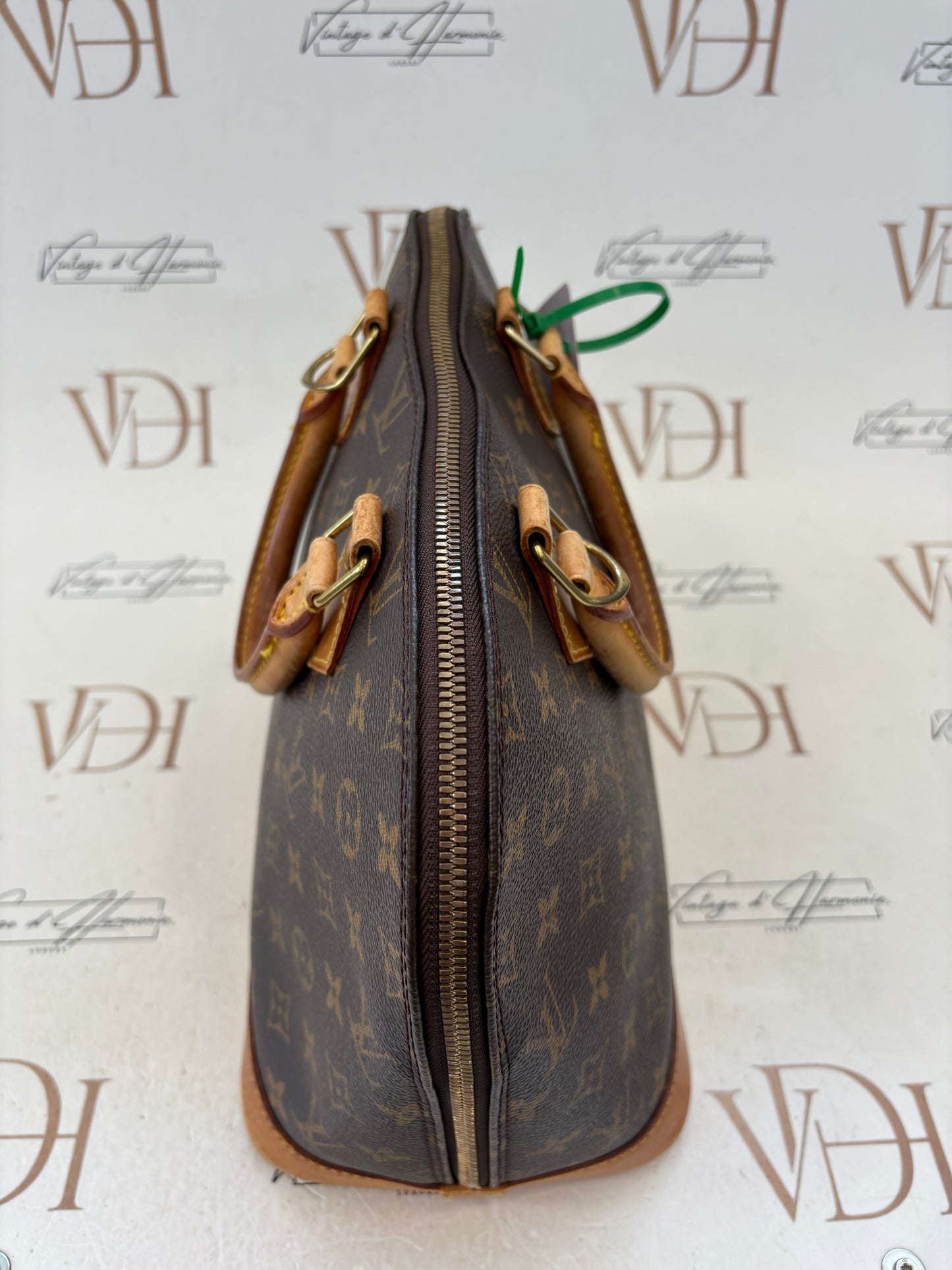 017105 - Louis Vuitton Alma