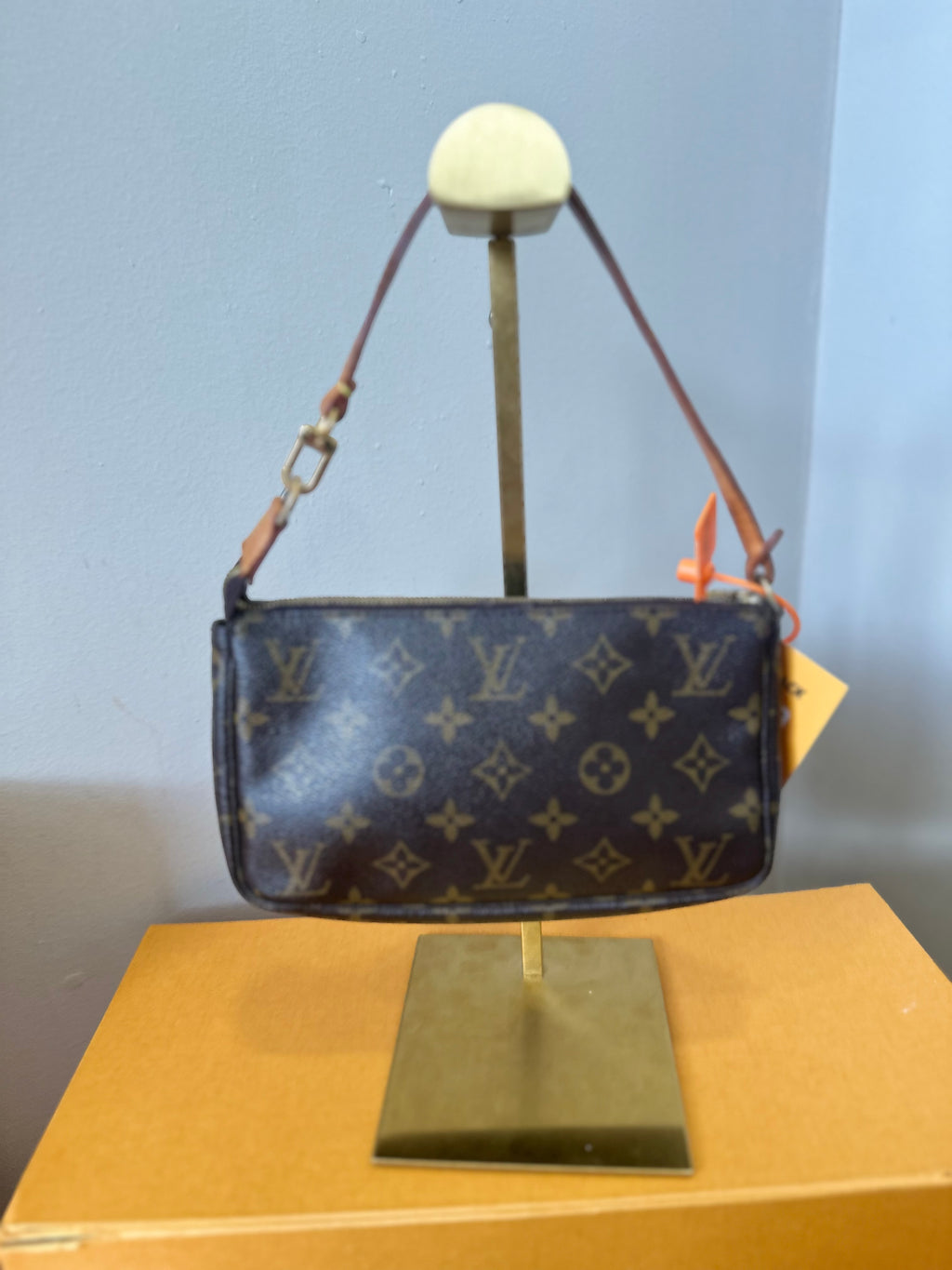 Louis Vuitton Pochette