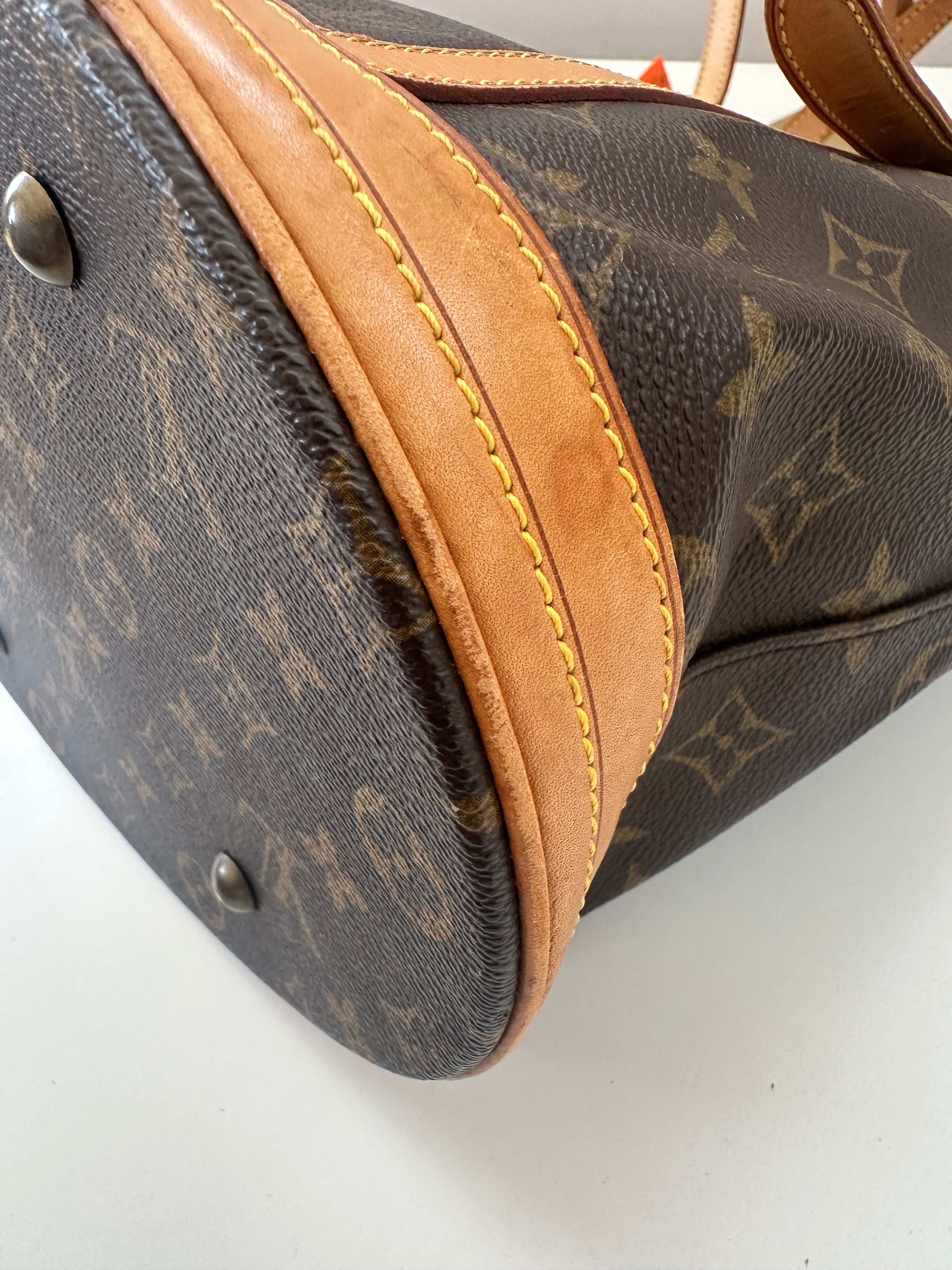Louis Vuitton Bucket GM
