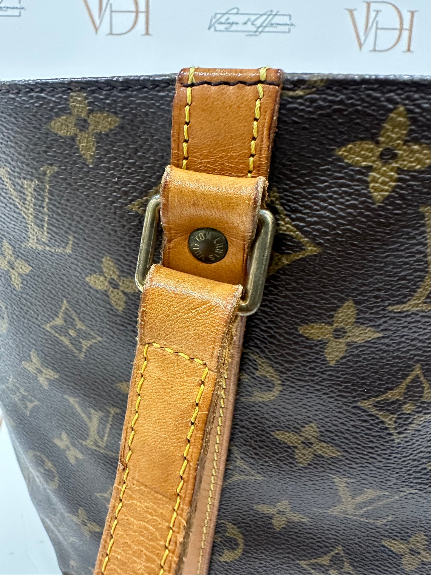 017915 - Louis Vuitton Sac Shopping