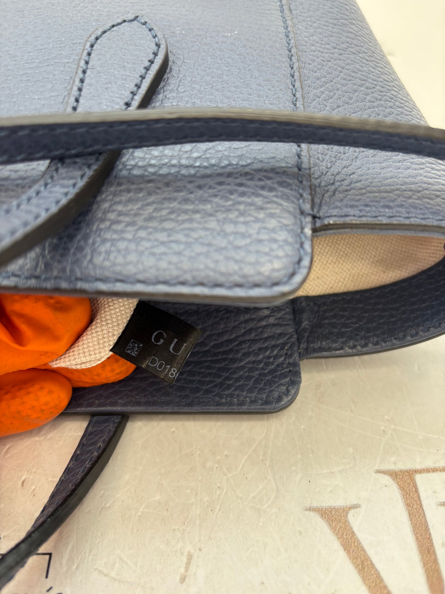384287 - Gucci Swing