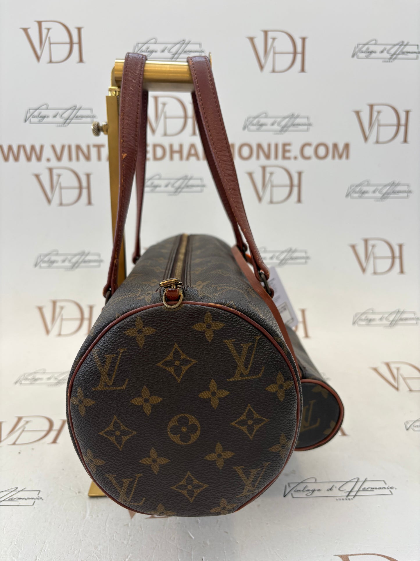 018324 - Louis Vuitton Papillon 30