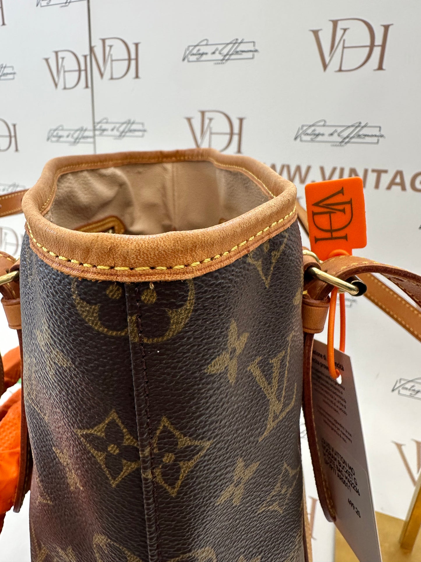 017860 - Louis Vuitton Bucket GM
