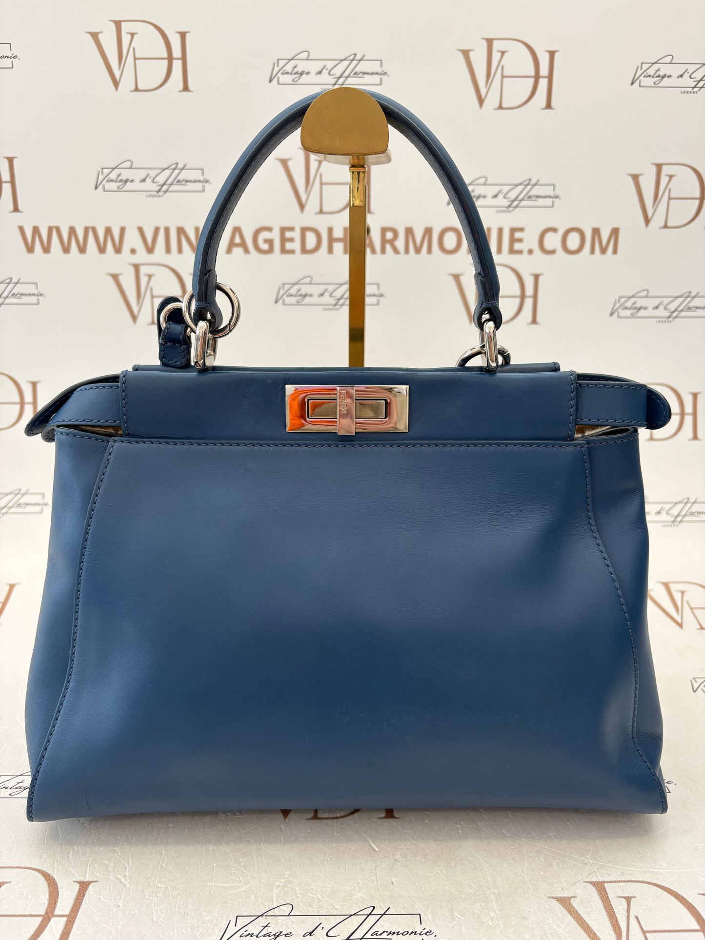 383480 - Fendi Peekaboo
