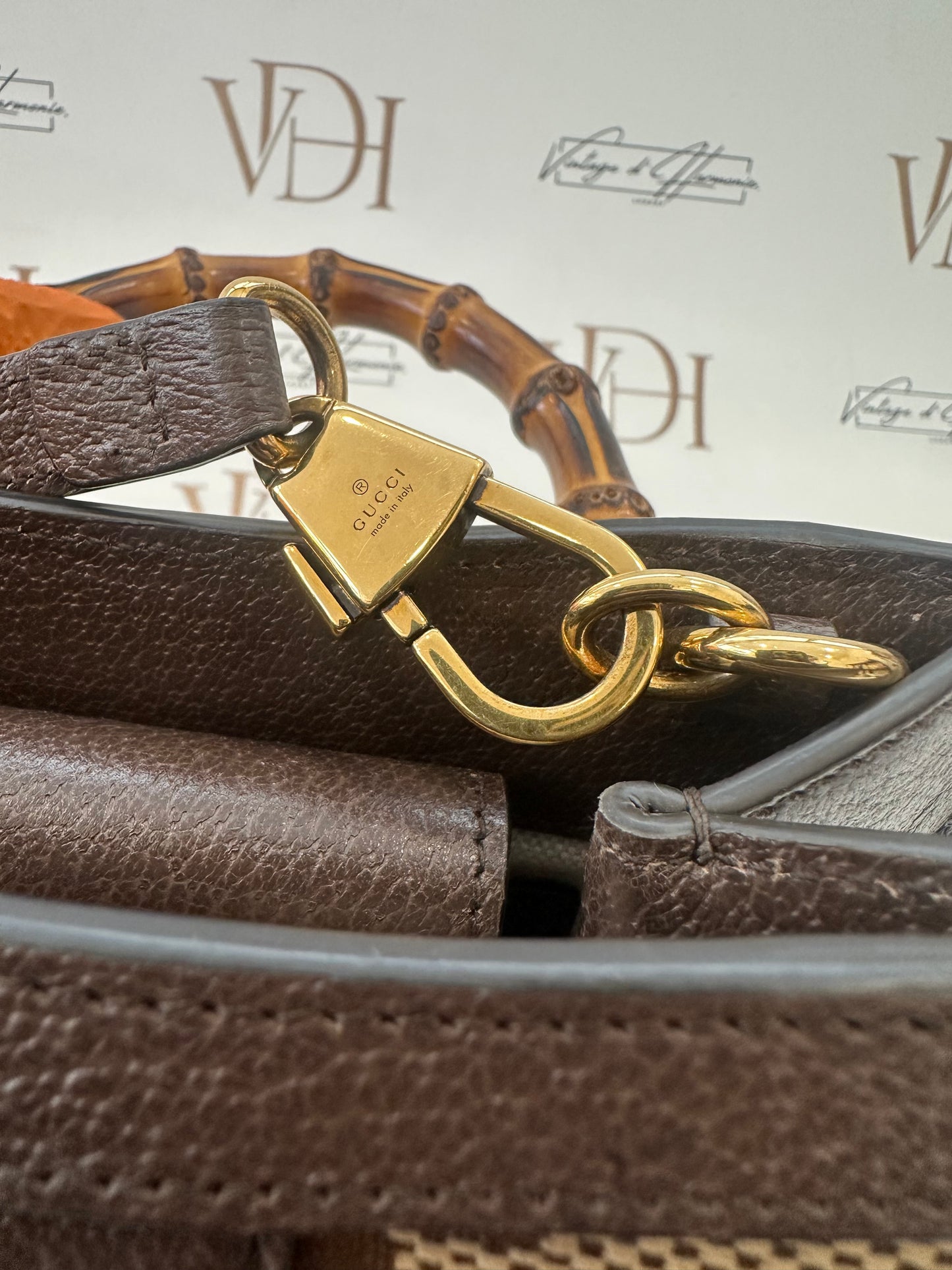 382555 - Gucci Diana