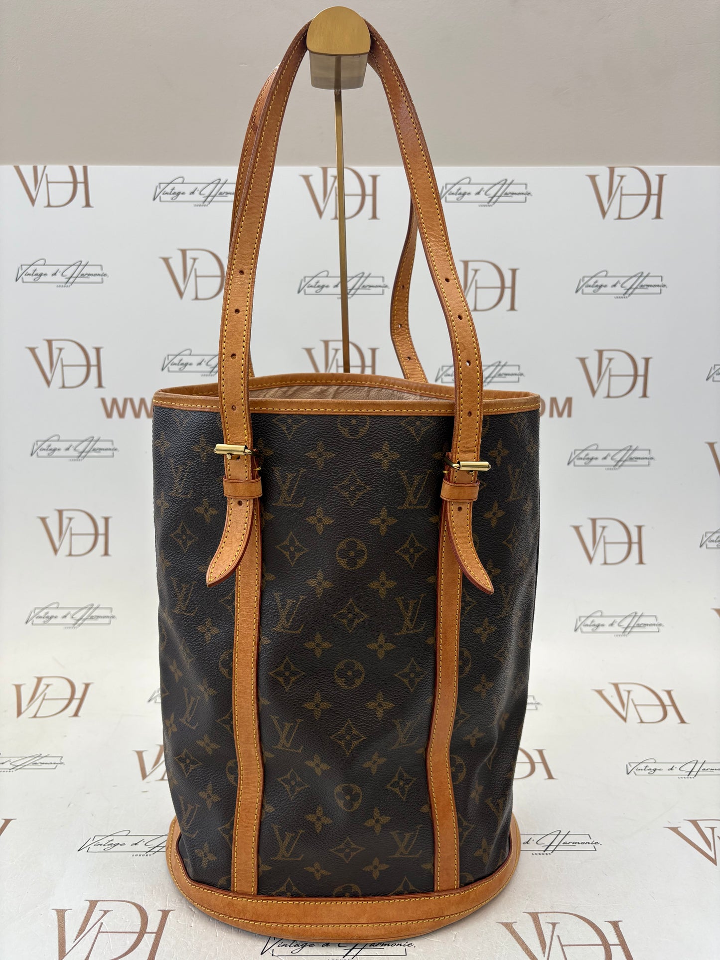 018844 - Louis Vuitton Bucket GM