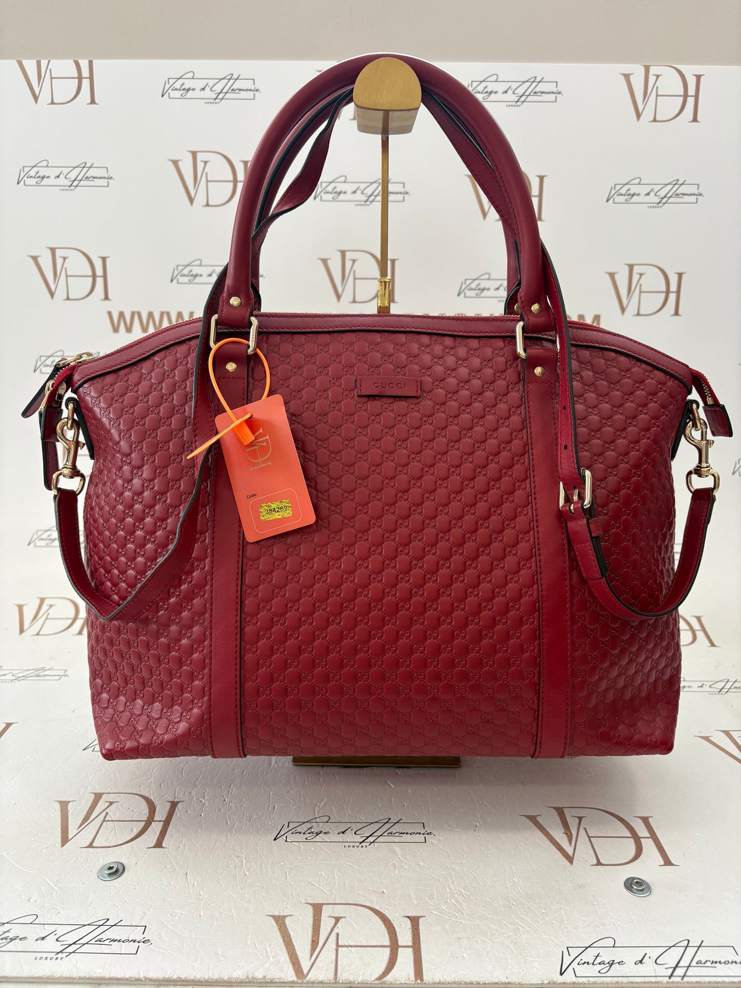 384269 - Gucci