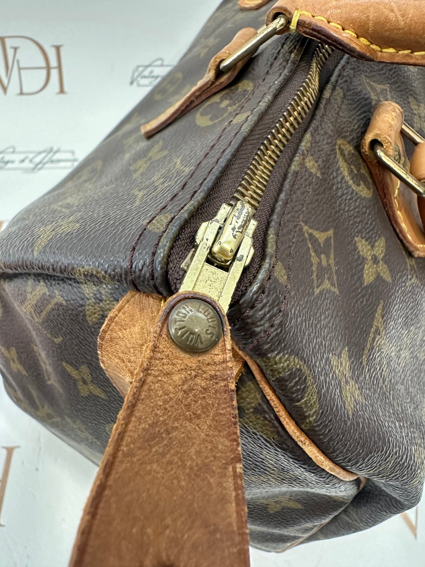 017751 - Louis Vuitton Speedy 30