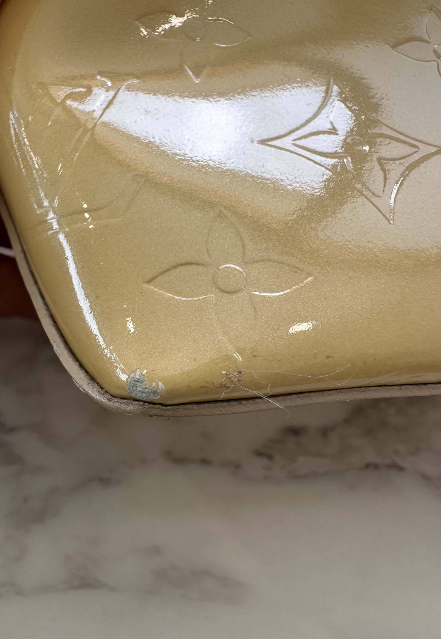 Louis Vuitton Reade PM Vernis Yellow