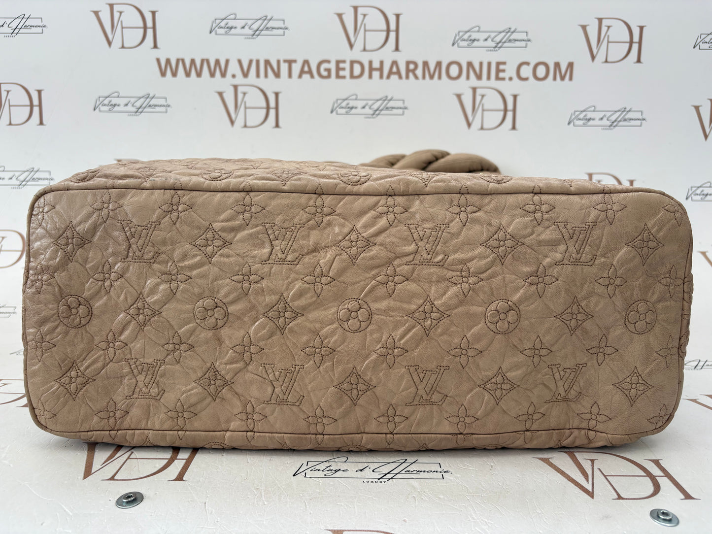 384015 - Louis Vuitton Olympe