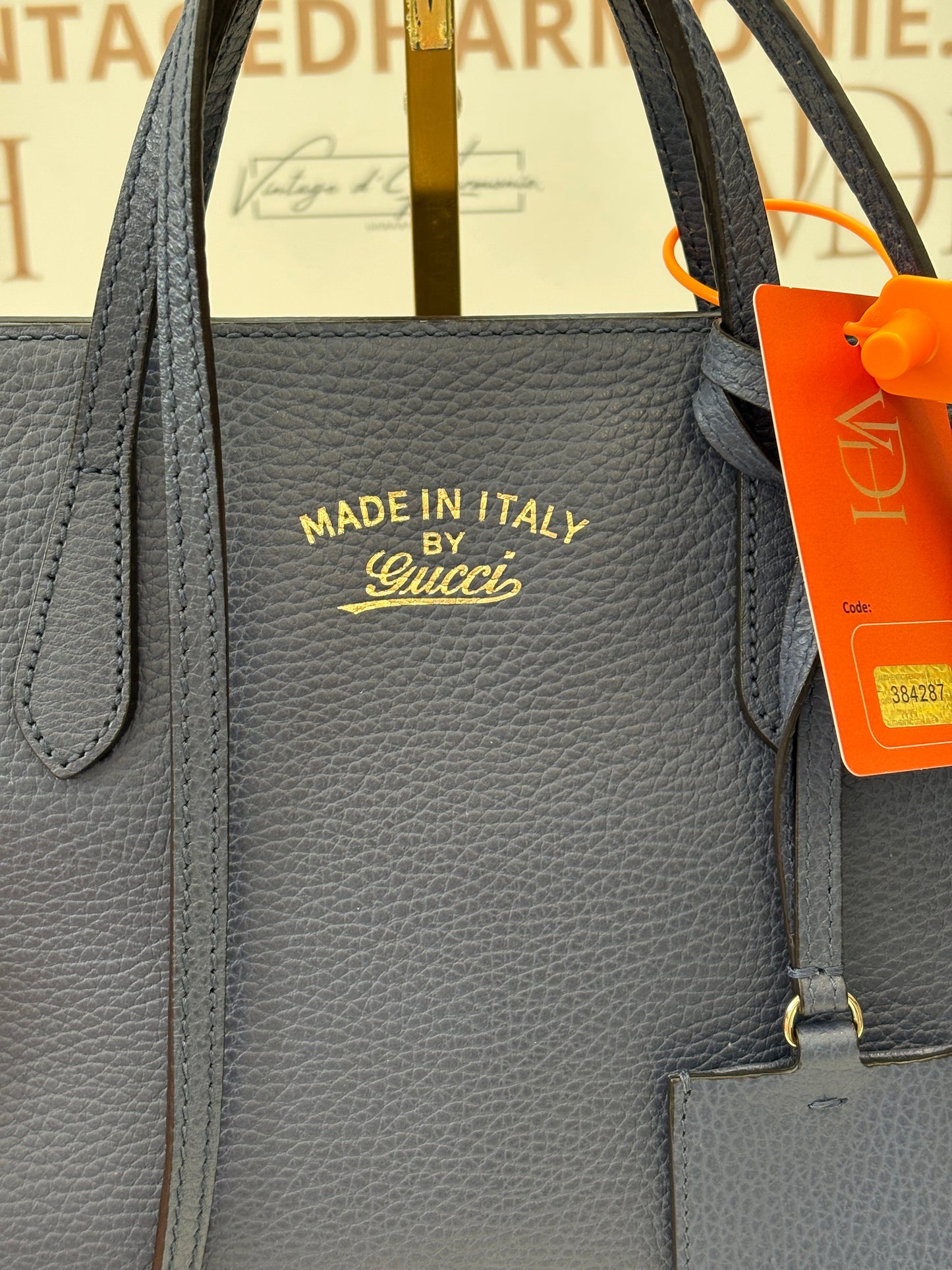 384287 - Gucci Swing
