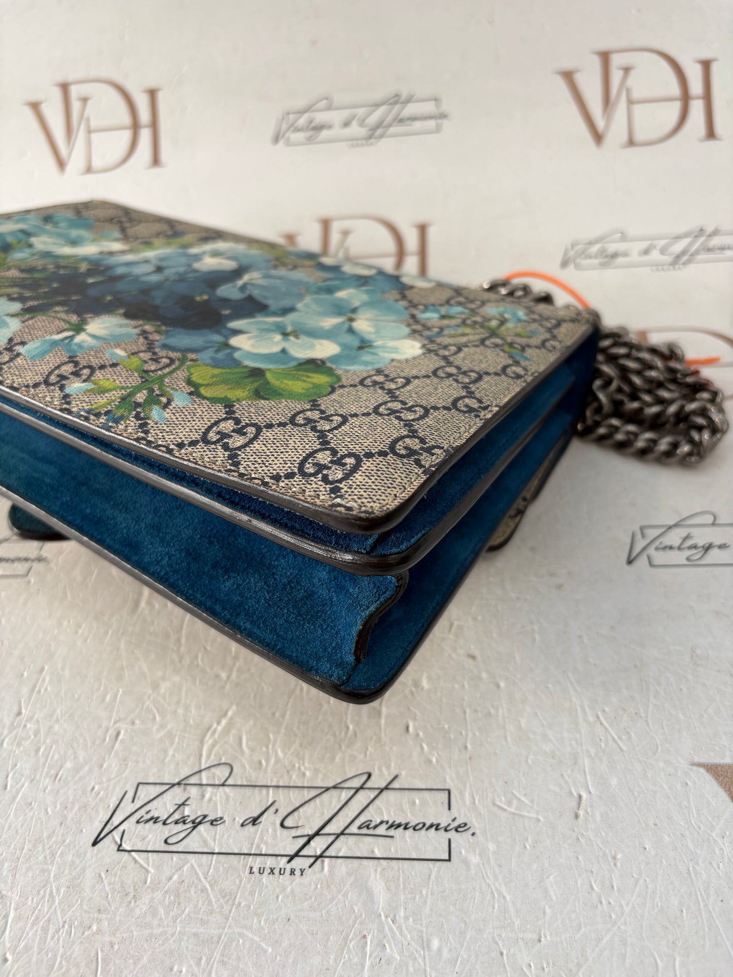 201556 - Gucci Dionysus
