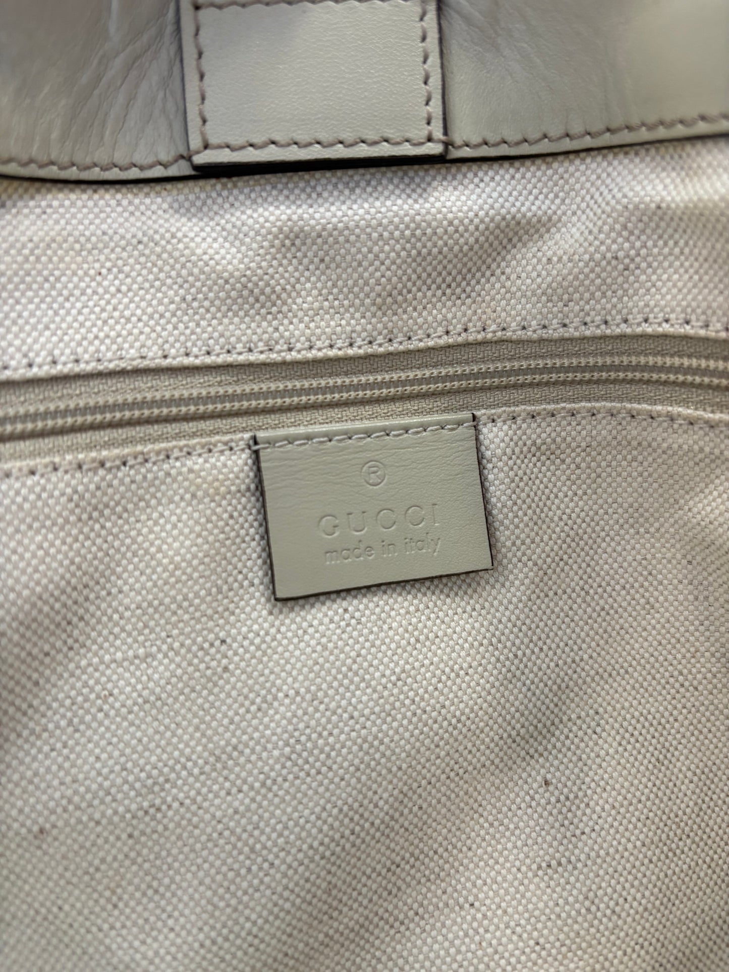 201064 - Gucci Sukey