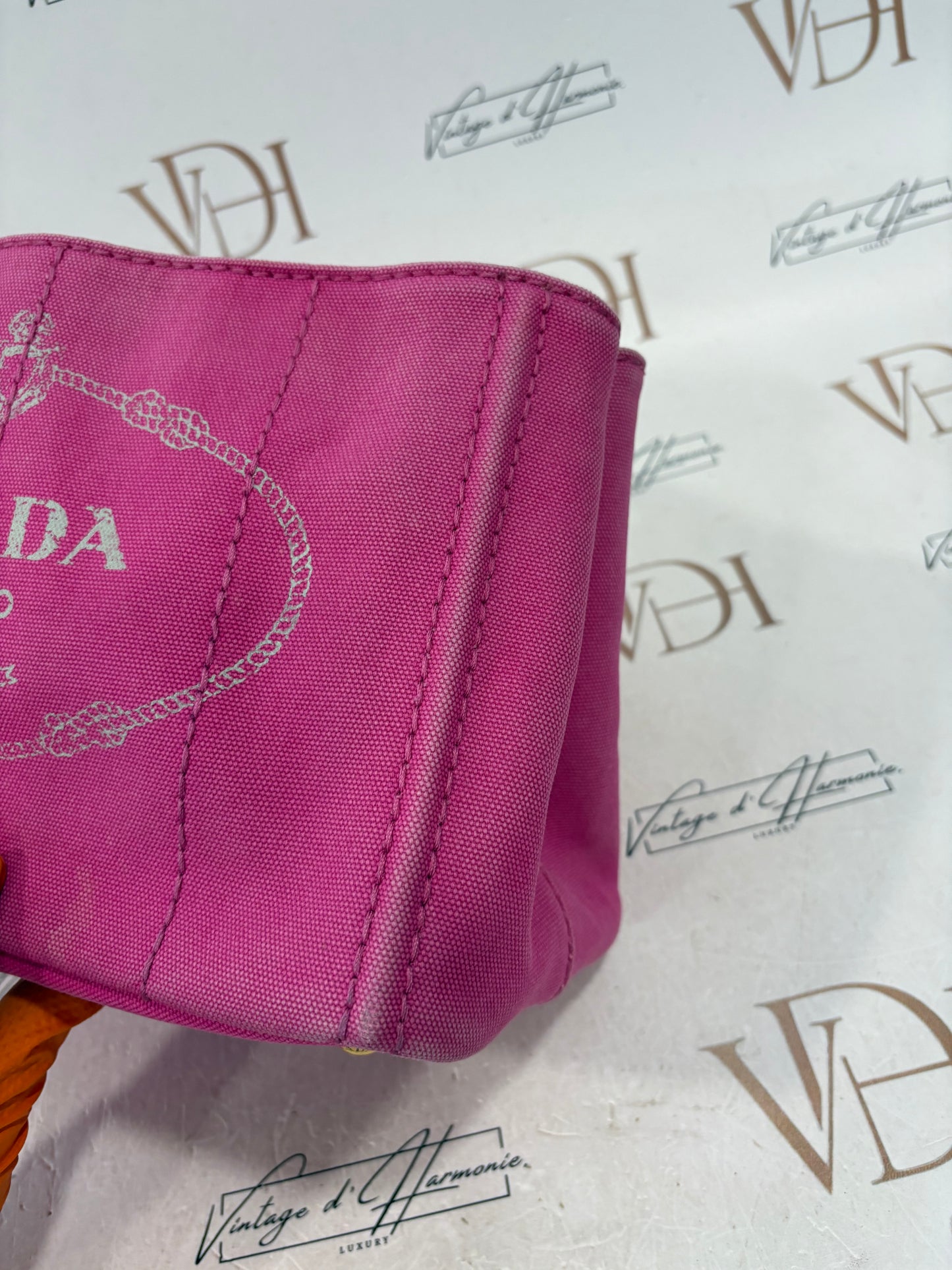 018335 - Prada Canapa