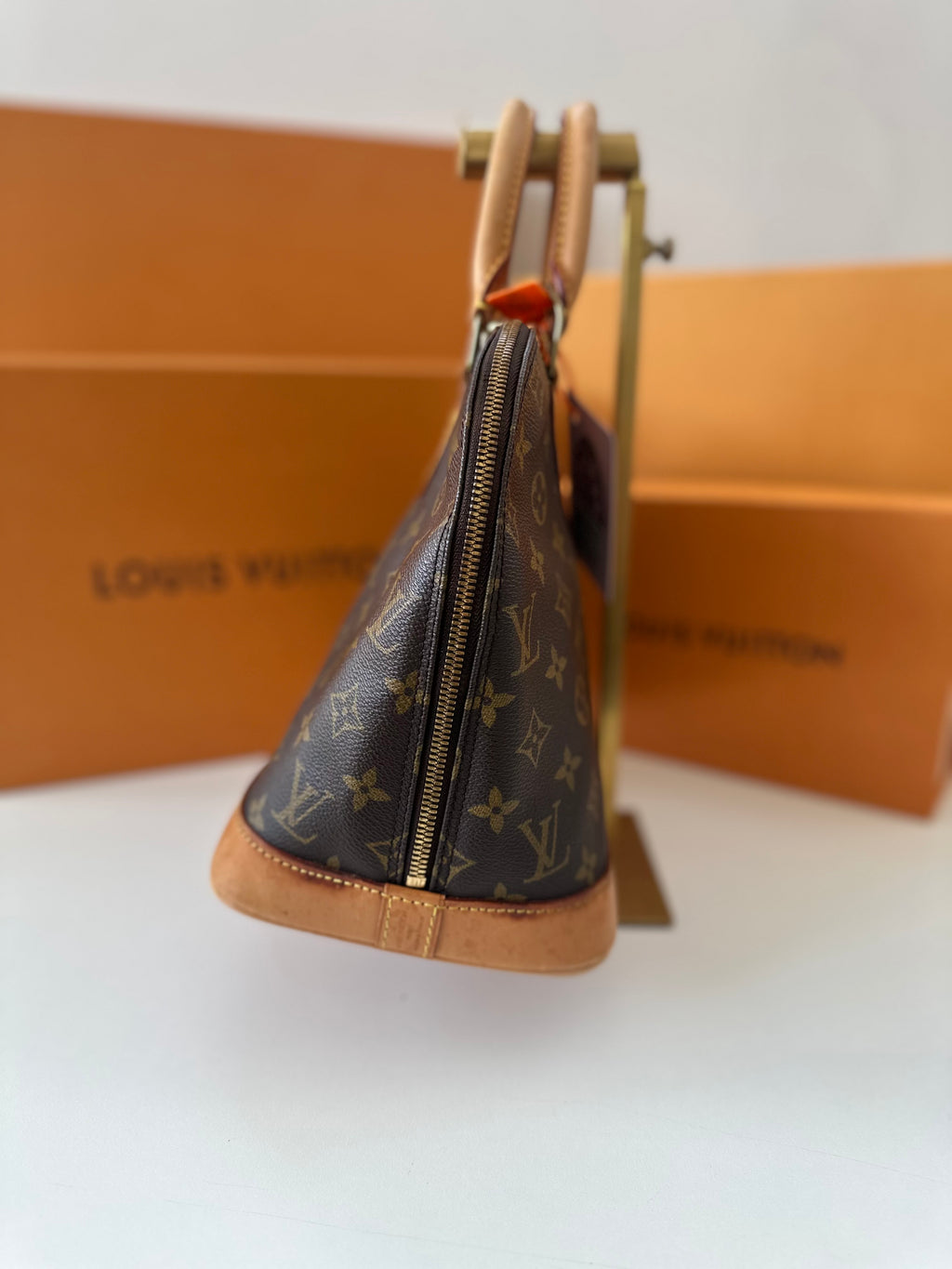 Louis Vuitton Alma
