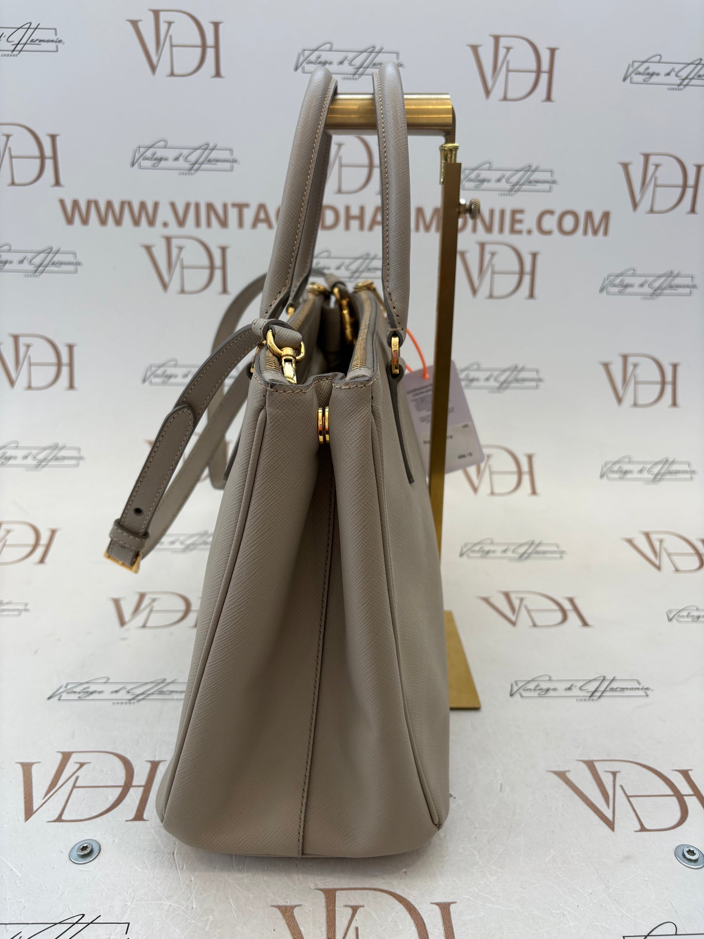 383898 - Prada Galleria Grey