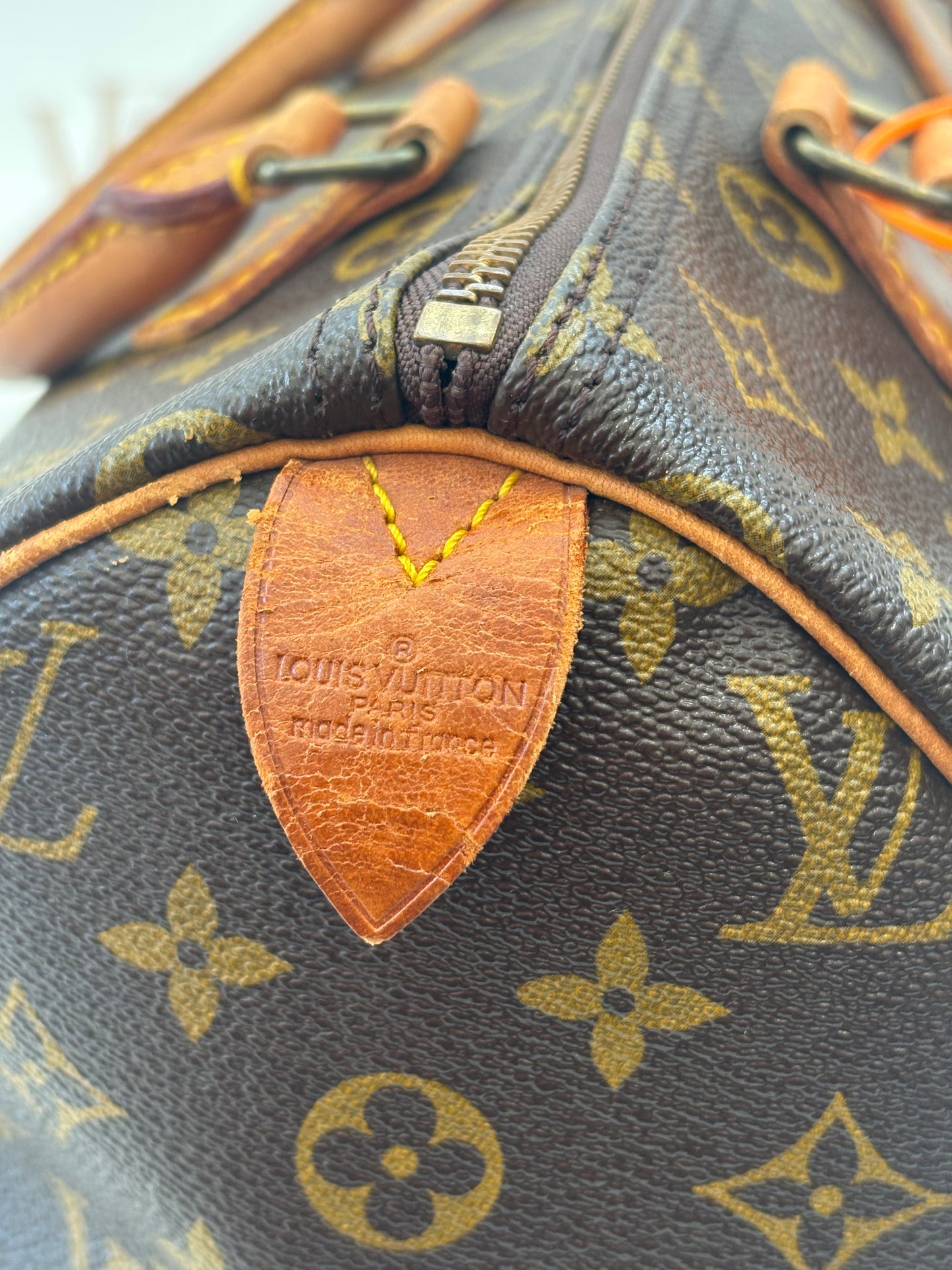 018907 - Louis Vuitton Speedy 30
