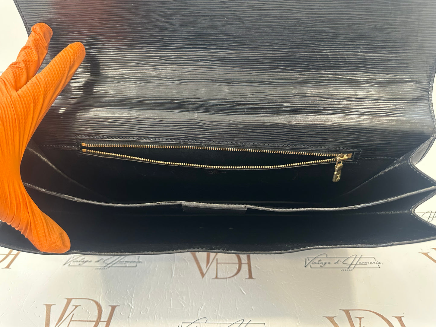 017873 - Louis Vuitton Epi Serviette