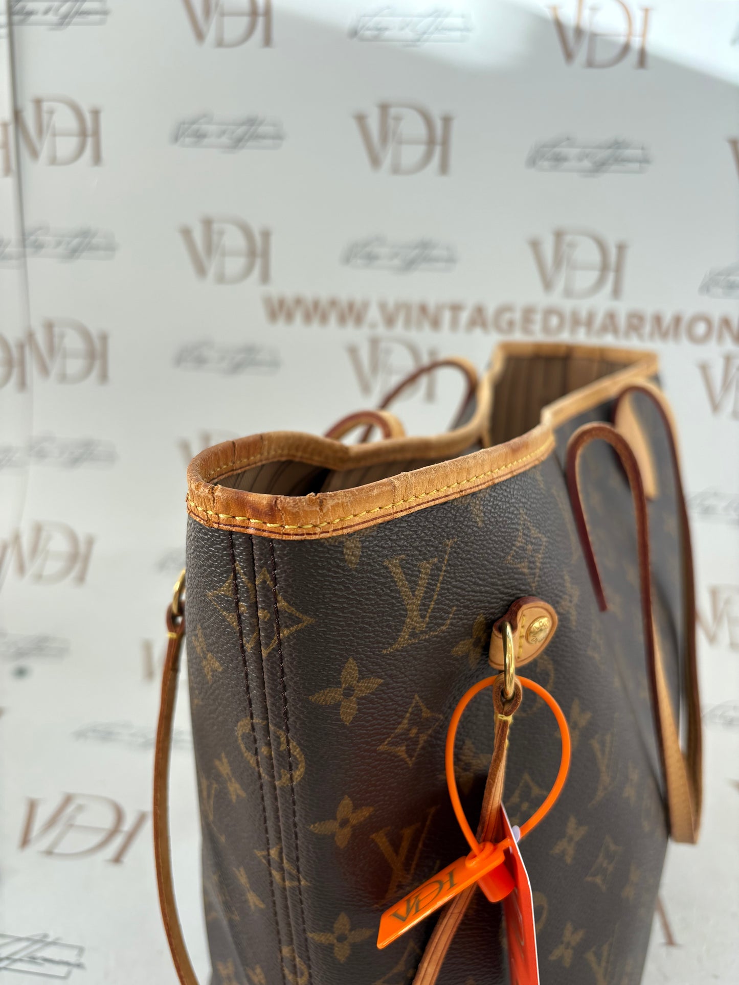 018588 - Louis Vuitton Neverfull MM