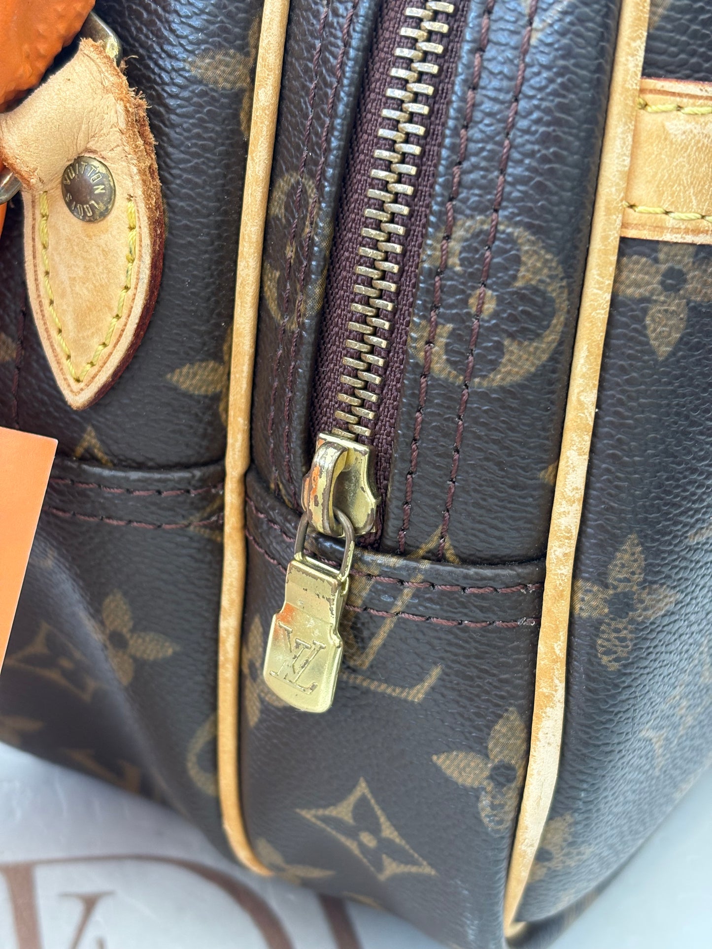 018692 - Louis Vuitton Reporter PM