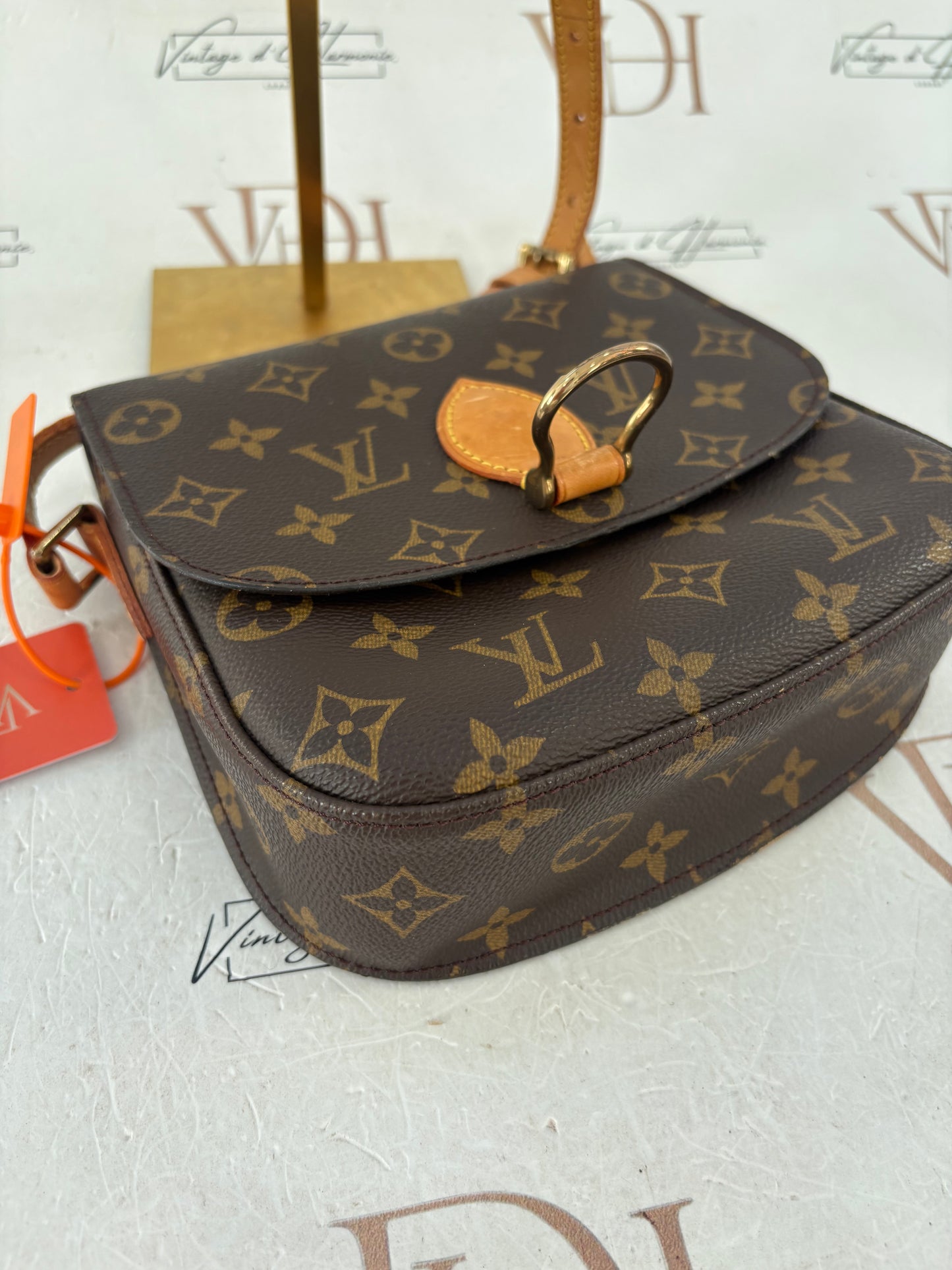 018181 - Louis Vuitton Saint Cloud MM