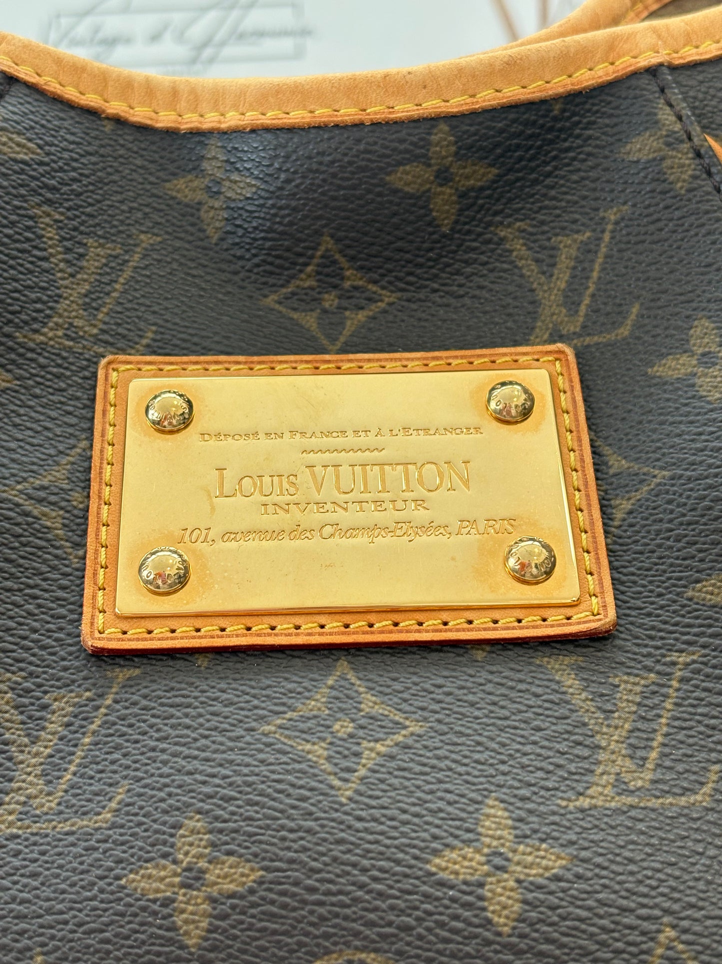 017626 - Louis Vuitton Galliera PM