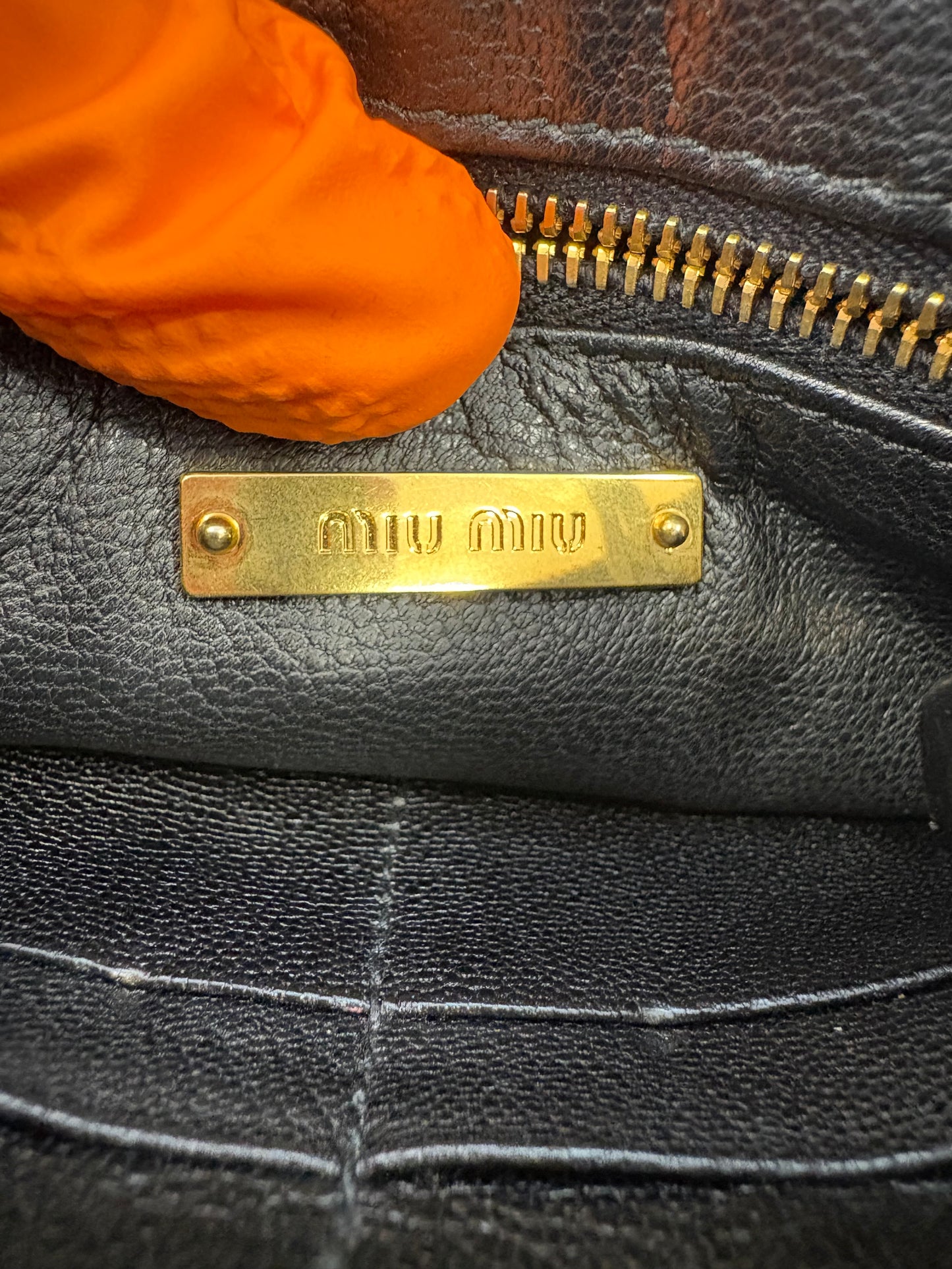 383227 - Miu Miu Zipper Wallet