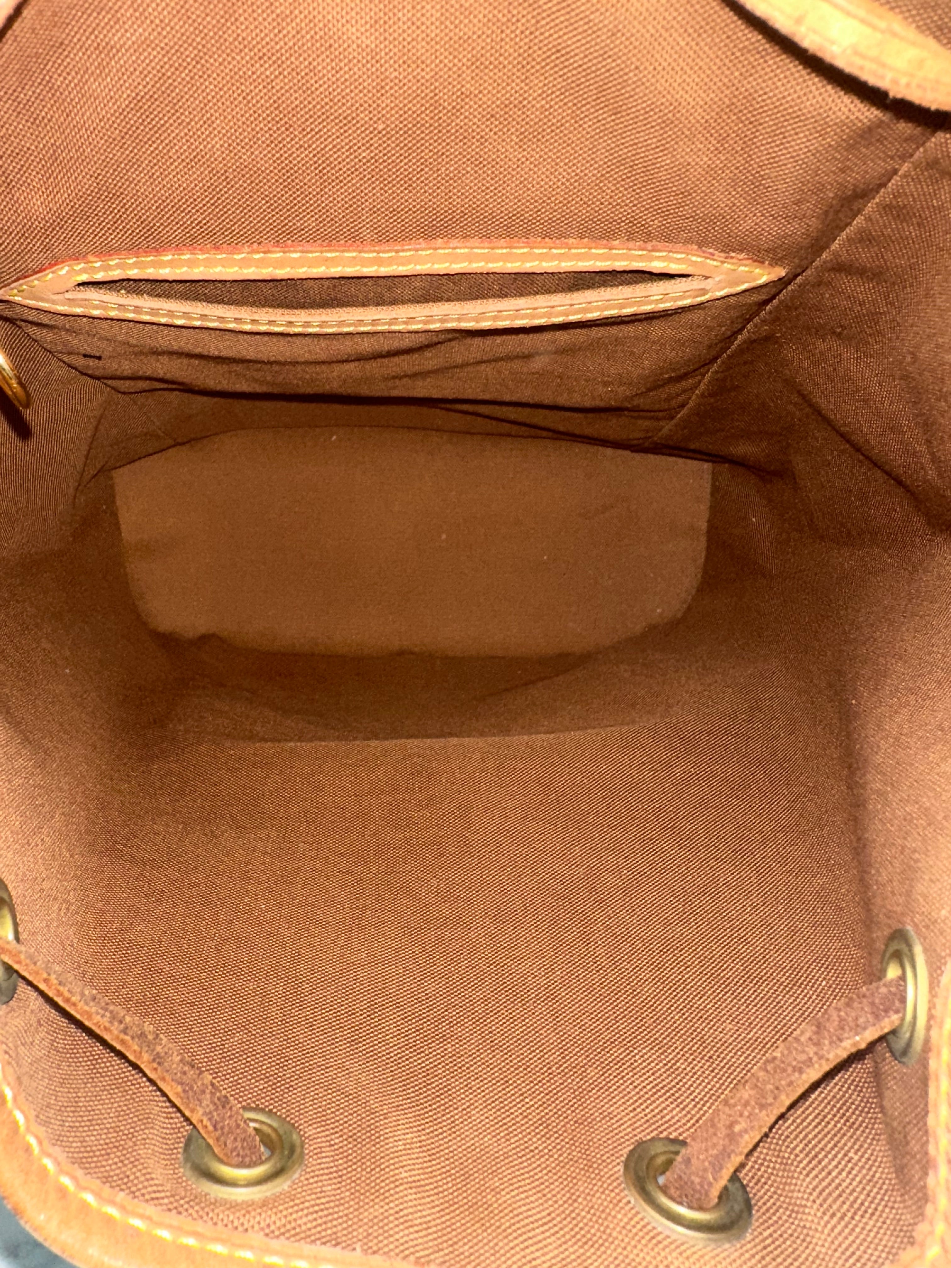 Louis Vuitton Montsouris MM